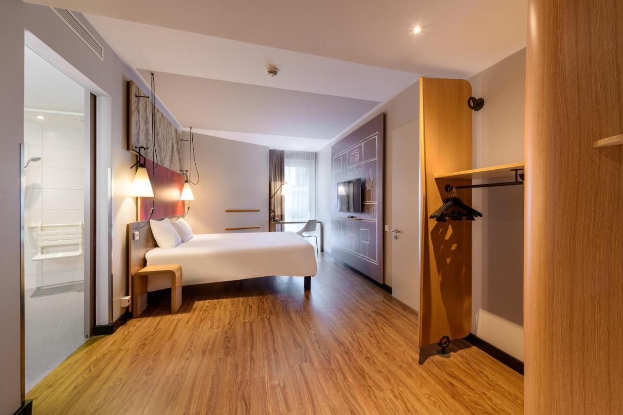 Chambre Double Standard - Accessible aux Personnes à Mobilité Réduite