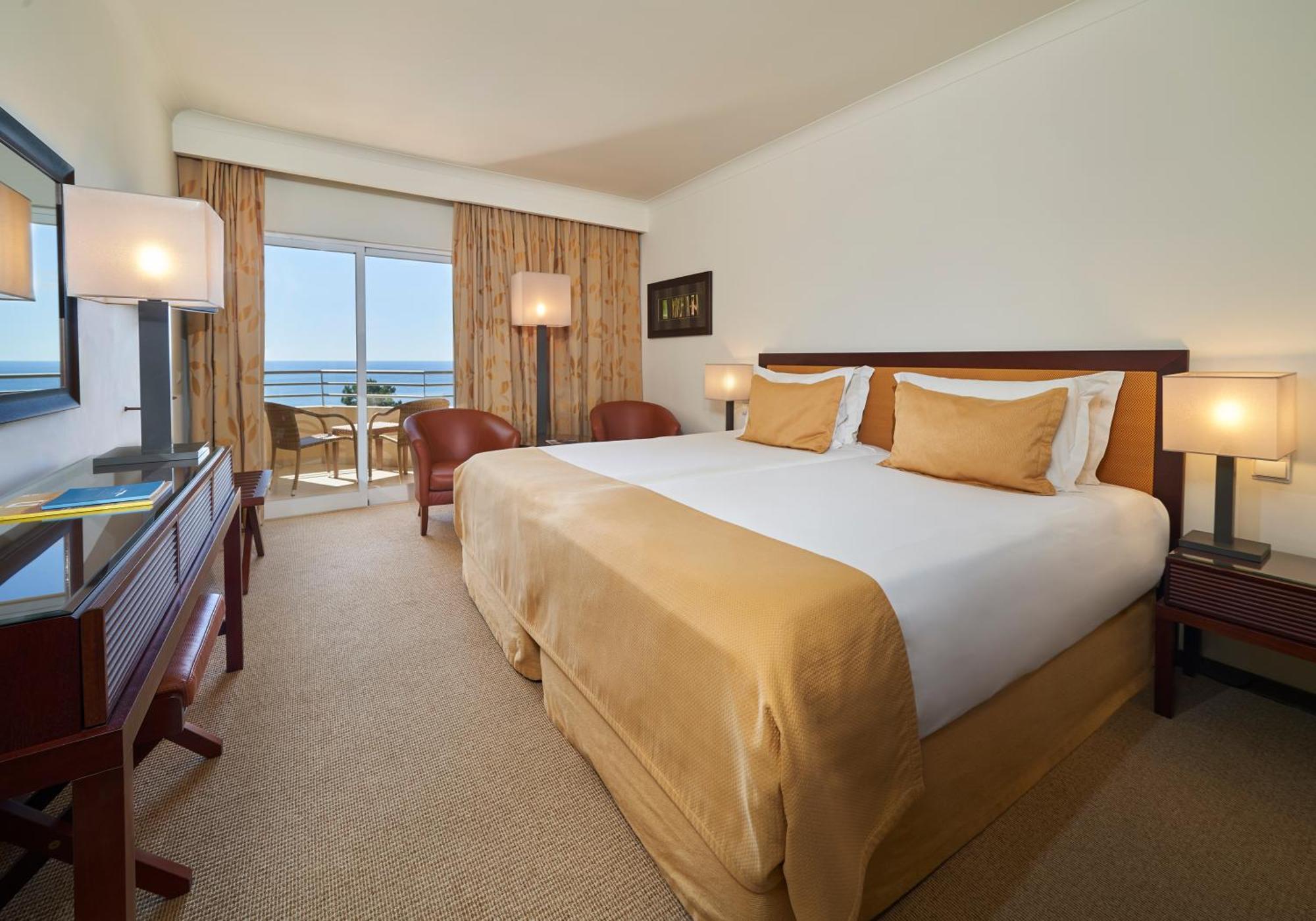 Room with Sea View,1765167338:JPEG