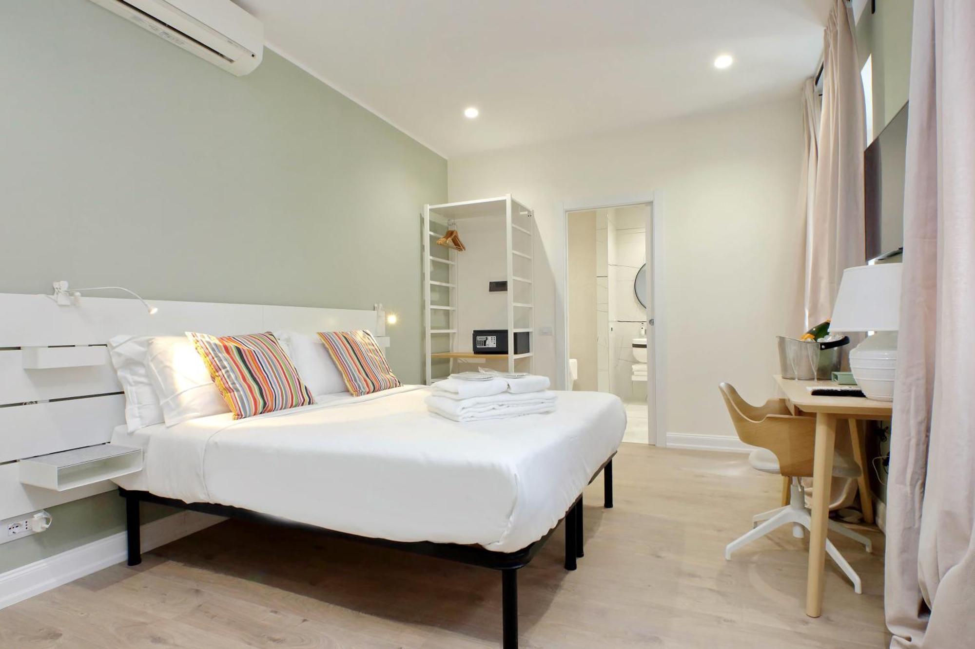 Deluxe Suite,1433518051:JPEG