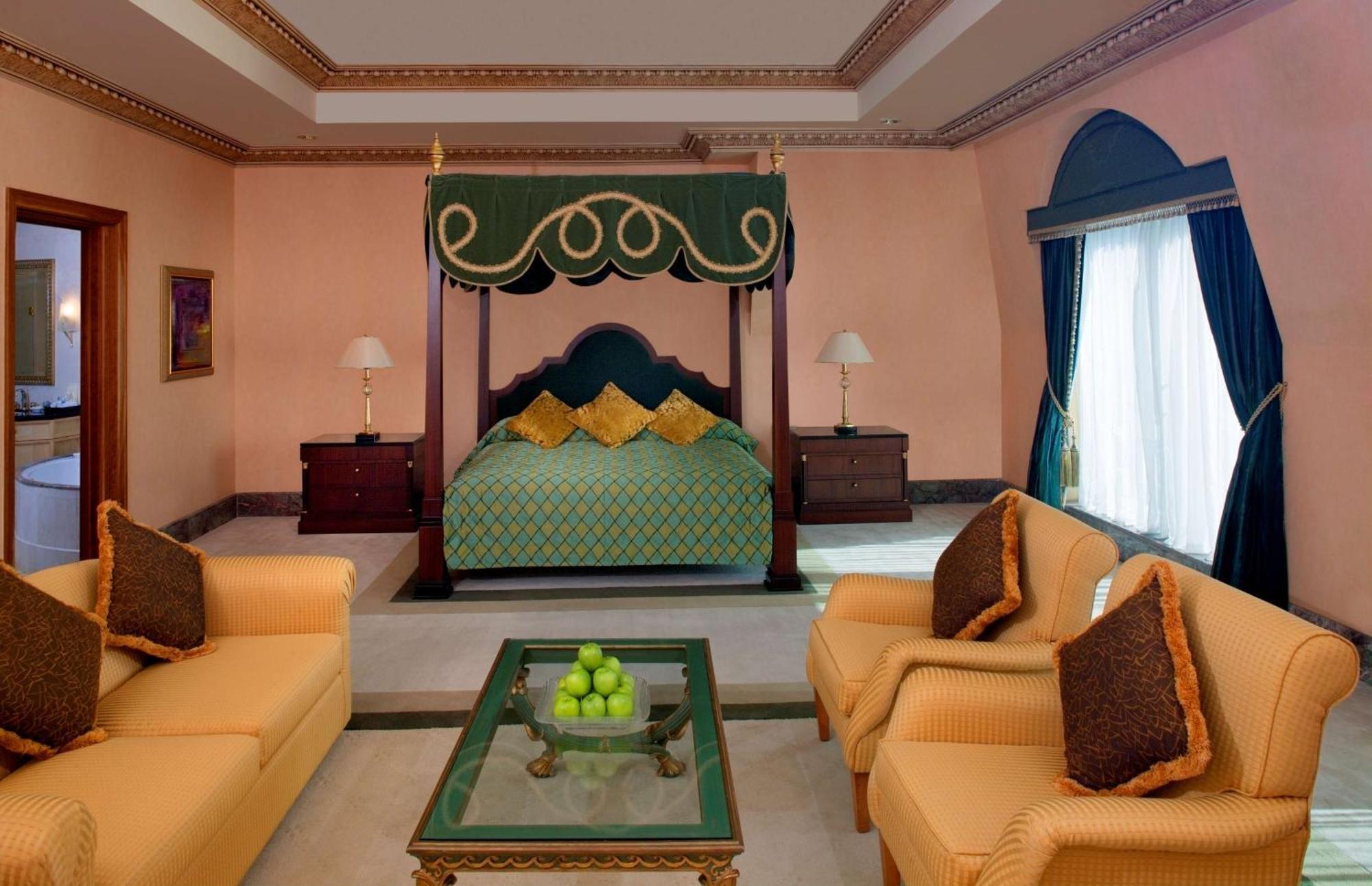 Three-Bedroom Suite,1442198335:JPEG