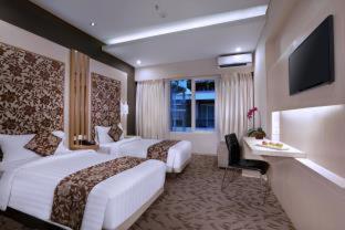 Superior Double or Twin Room Pool View,1565589856:JPEG