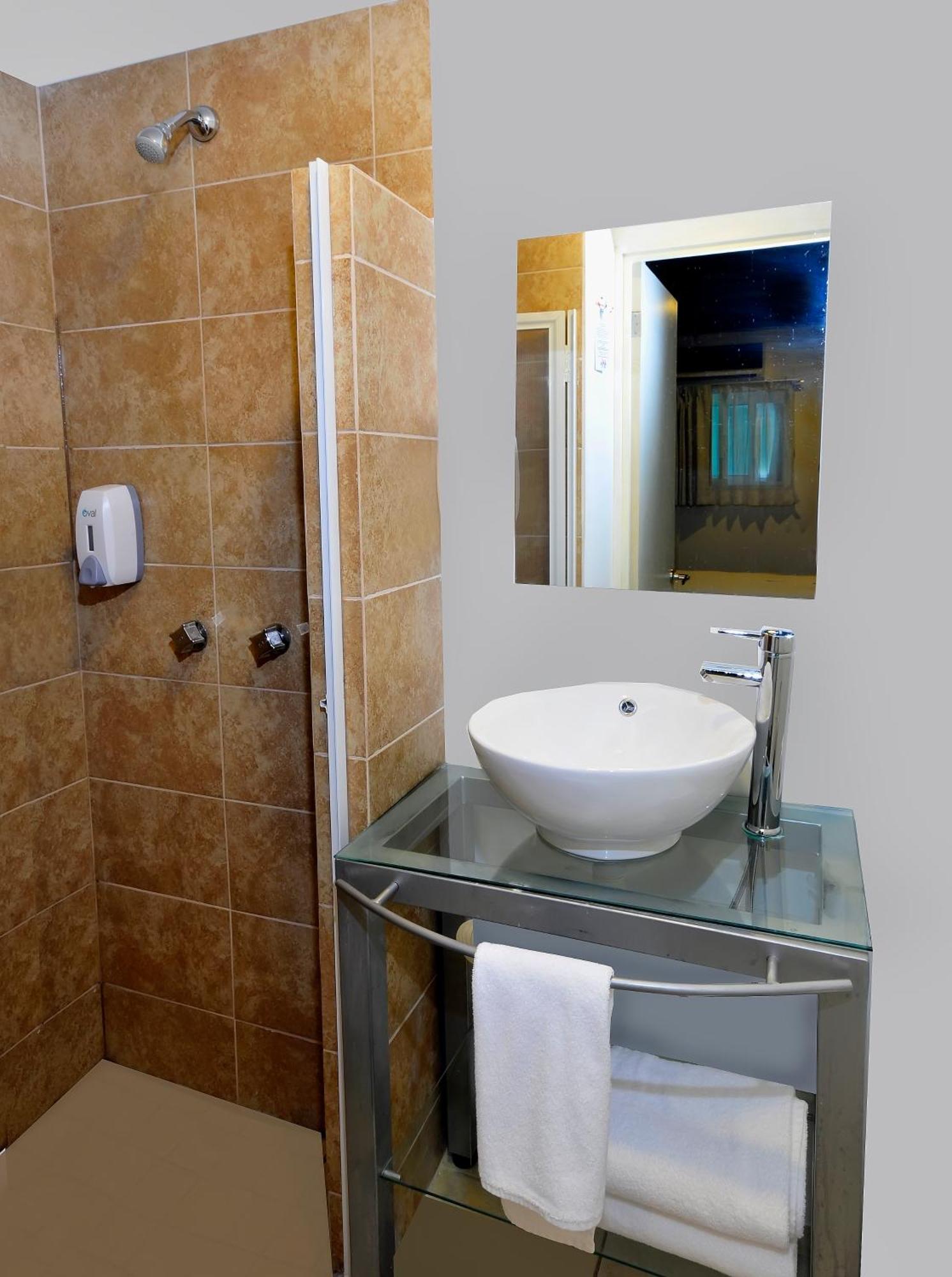 Standard Twin Room,1444558633:JPEG