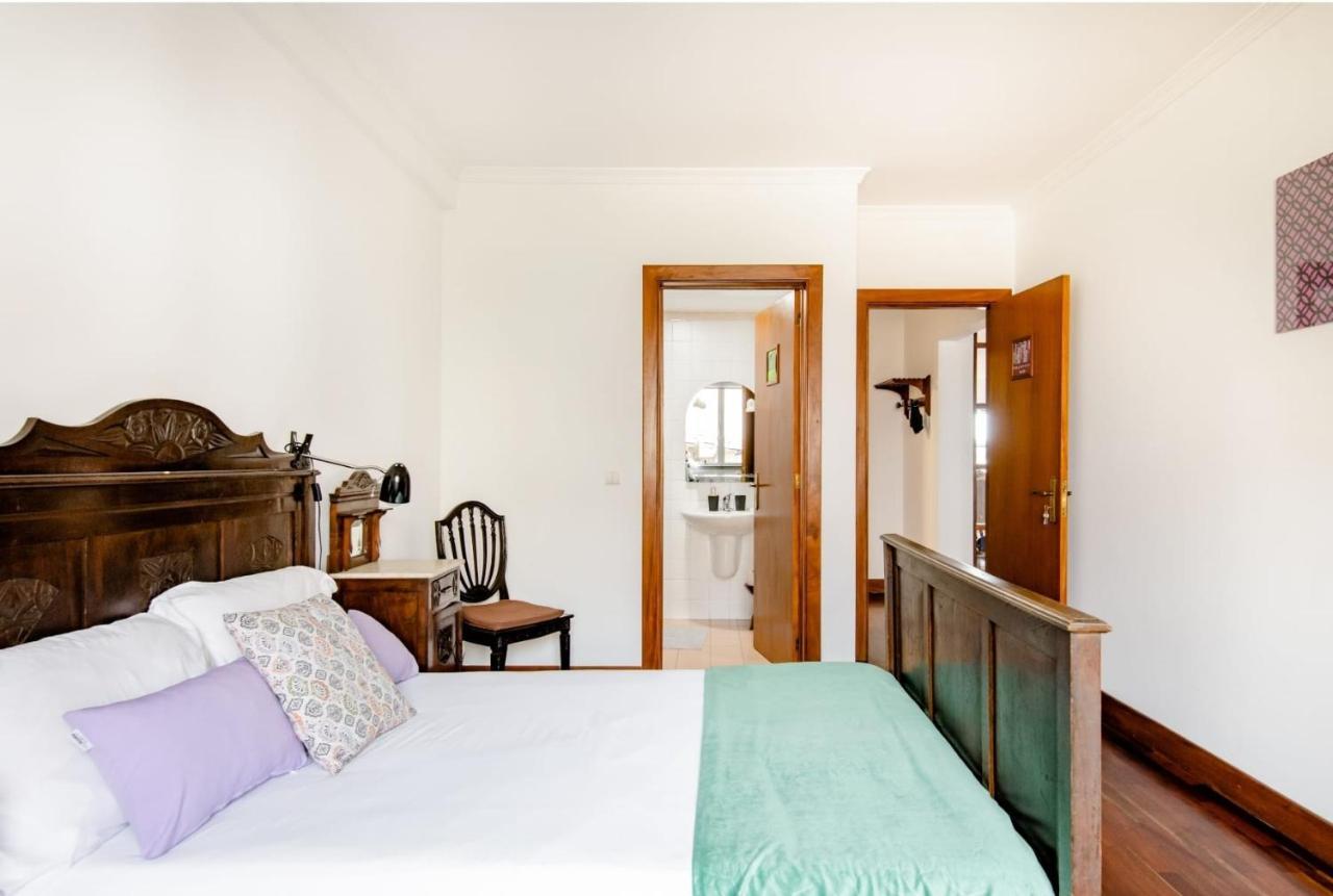 Quarto Duplo com Casa de Banho Privativa