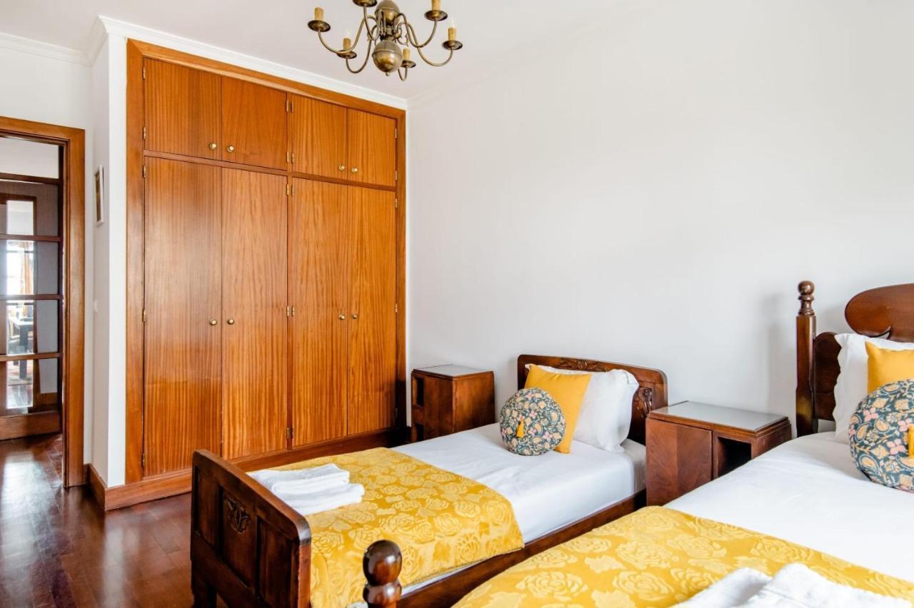 Quarto Twin com Casa de Banho Privativa