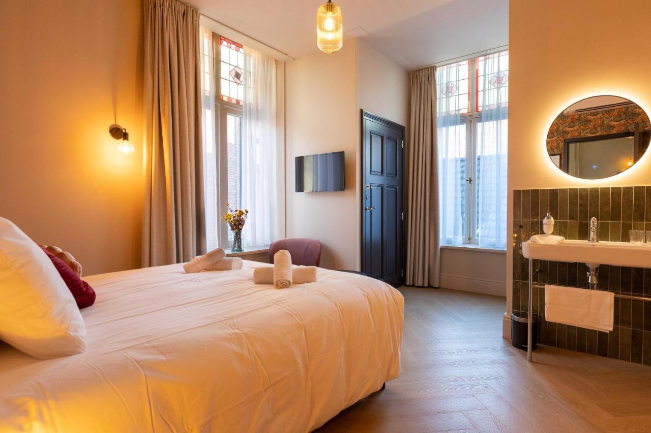 Kleine Tweepersoonskamer met 1 of 2 Bedden