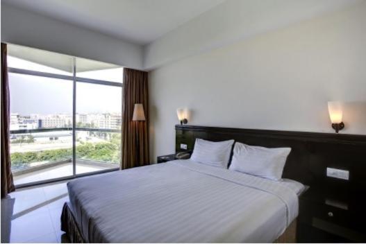 Deluxe Double Room with Balcony,1467245786:JPEG