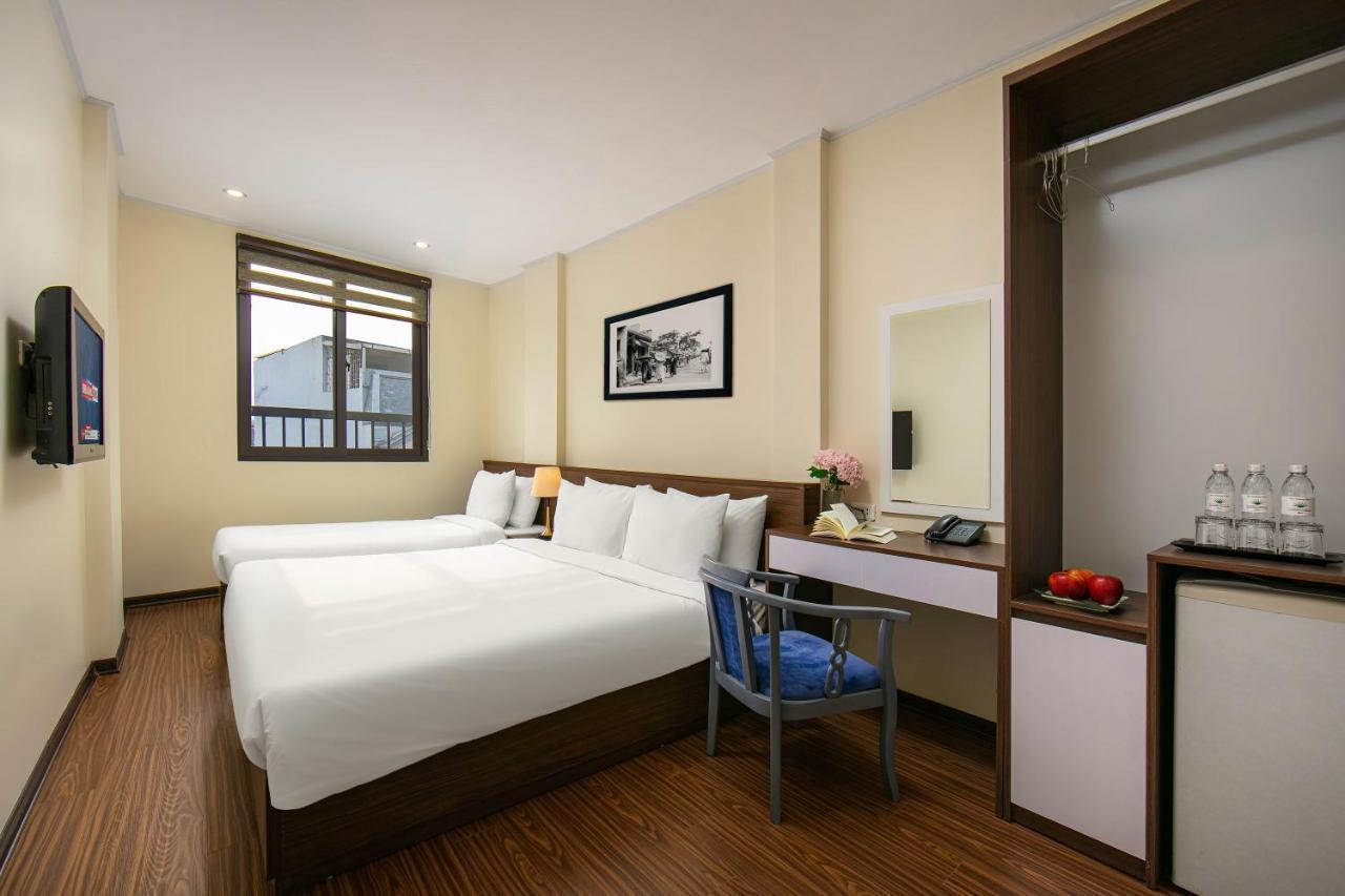 Triple Room City View,1469215508:JPEG