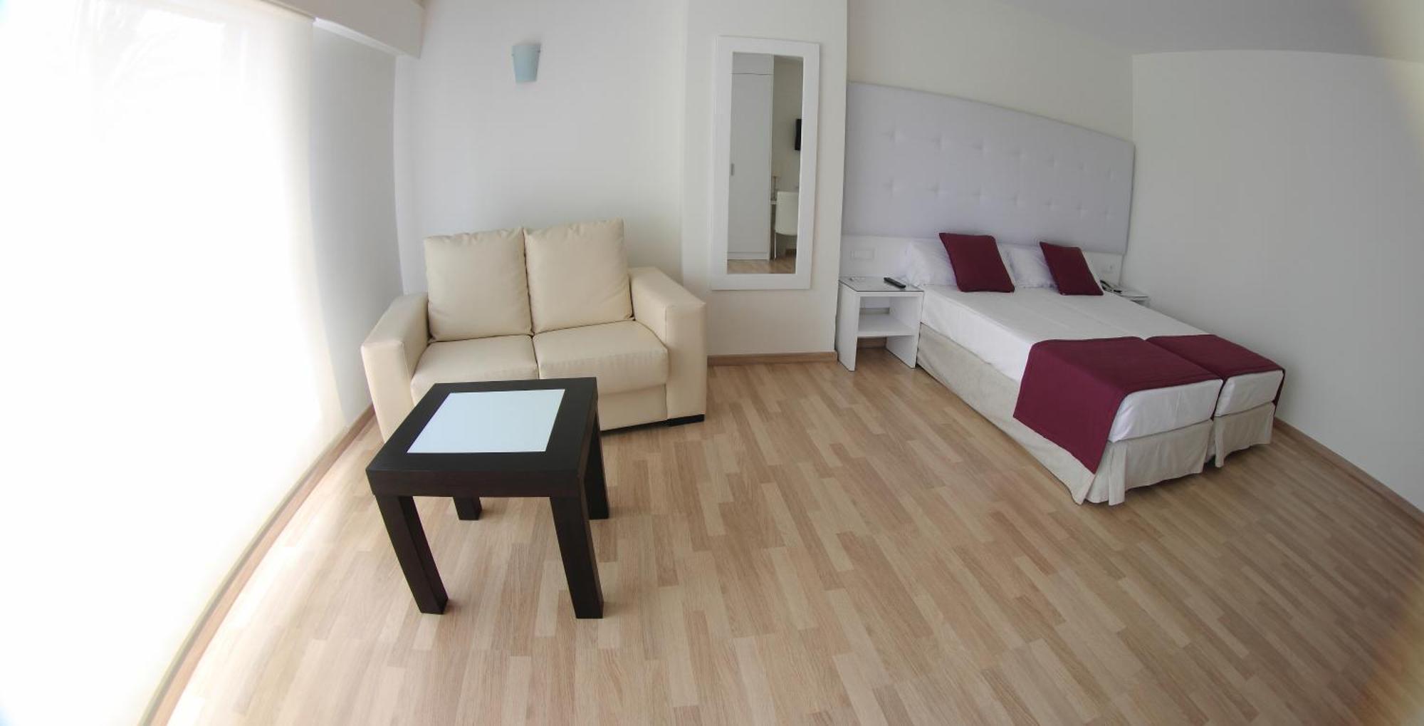 Superior Triple Room,1710078466:JPEG
