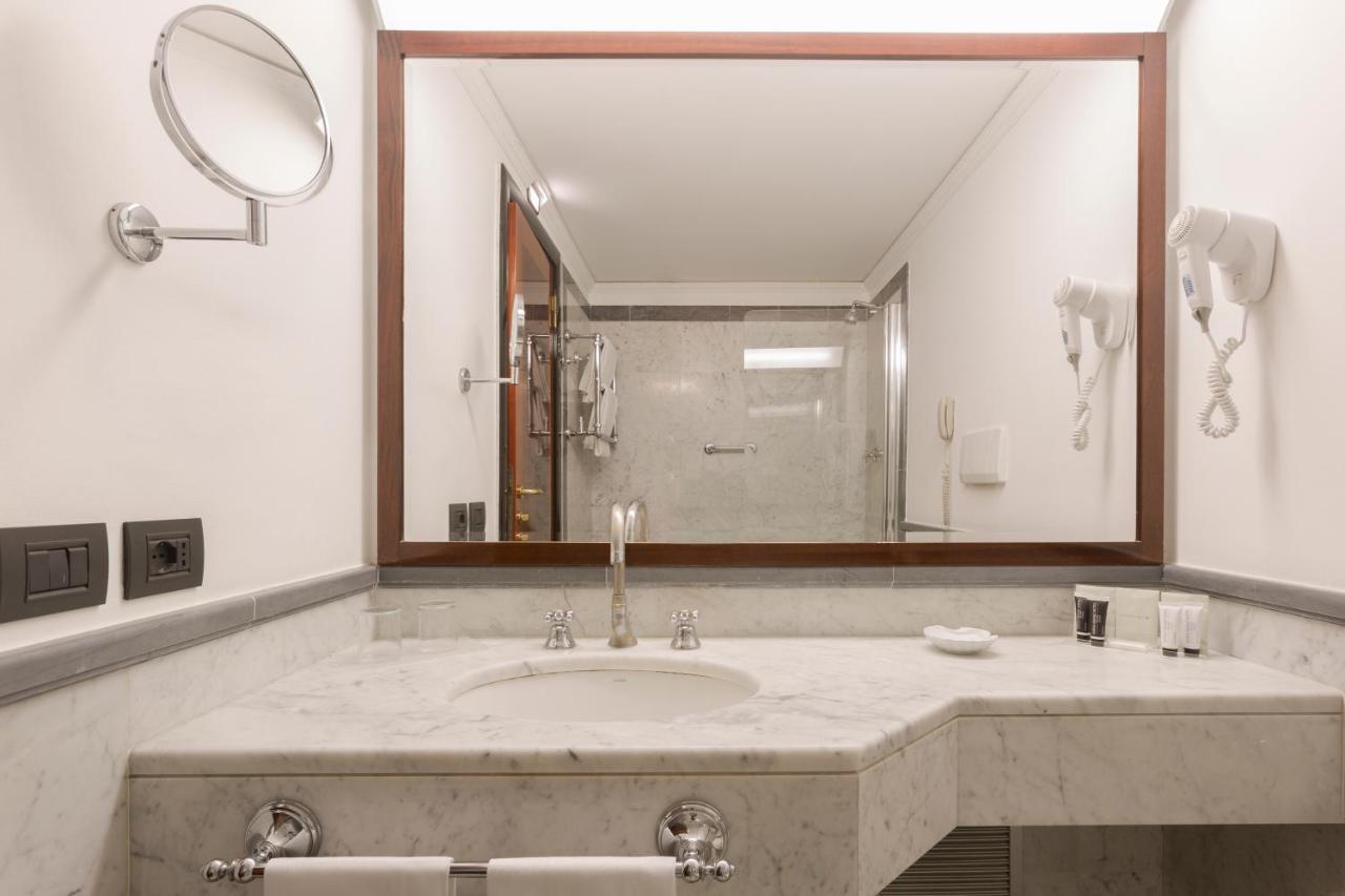 Dos habitaciones adyacentes