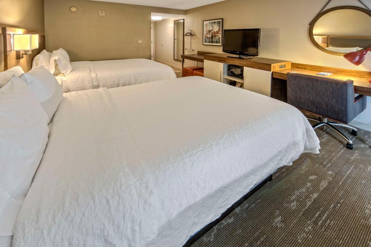 Room with Two Queen Beds - Non-Smoking,1498974970:JPEG