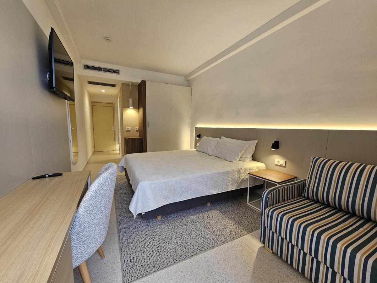Standard Double Room with Extra bed and Balcony
