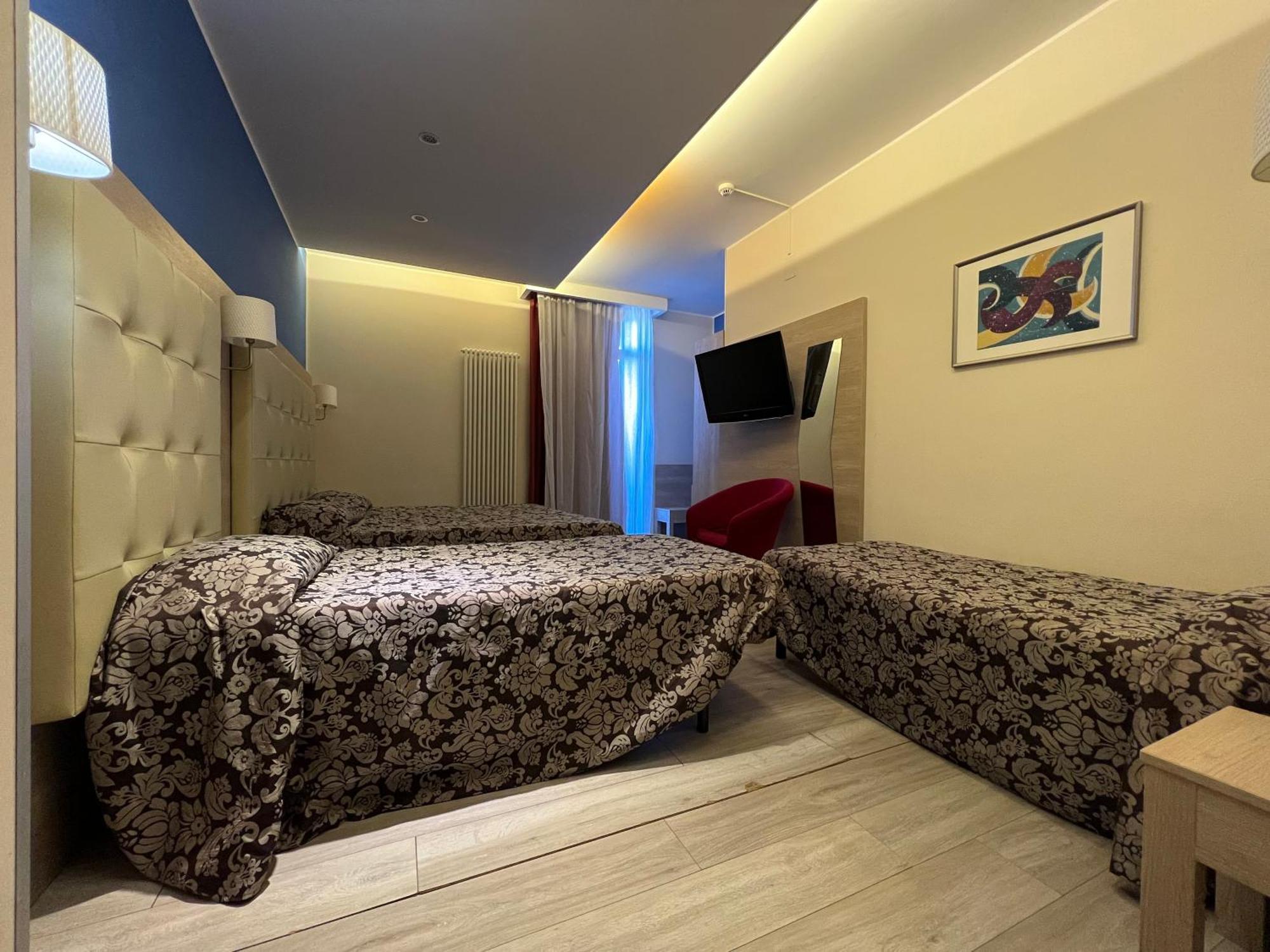 Superior Quadruple Room,1542263287:JPEG