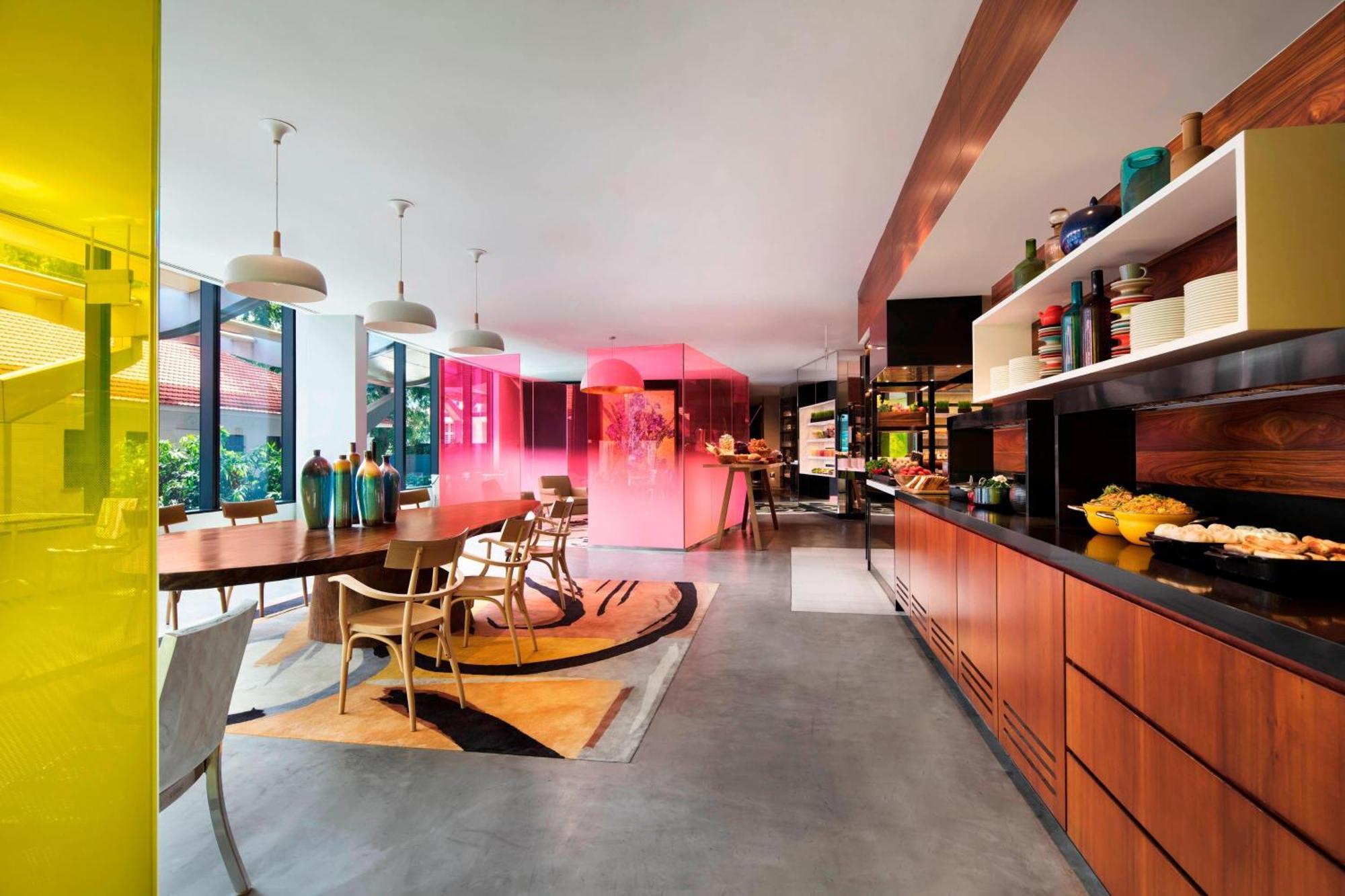 Club Deluxe, Executive Lounge Access, Guest Room, 1 King