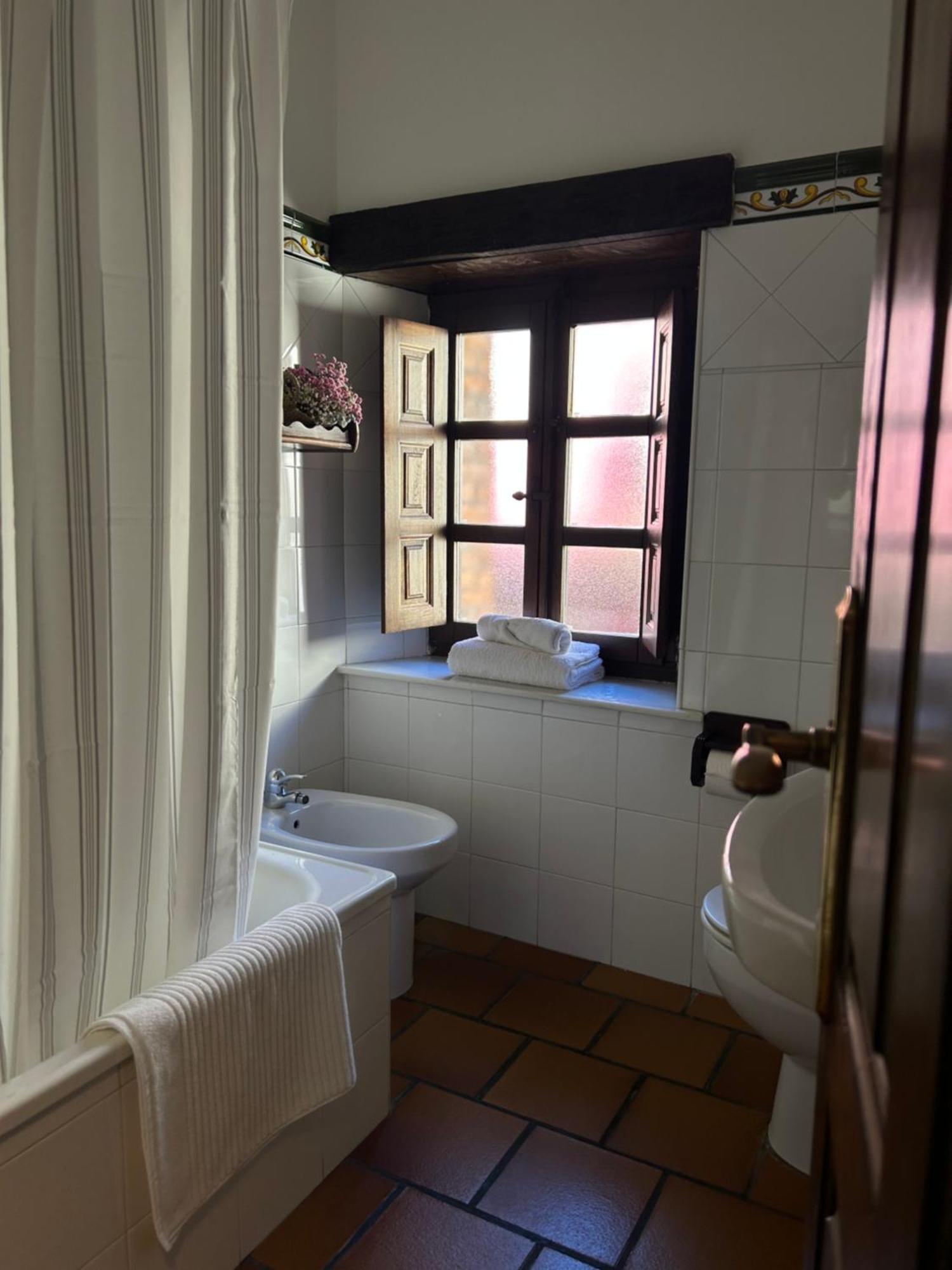 Habitación Doble con baño compartido