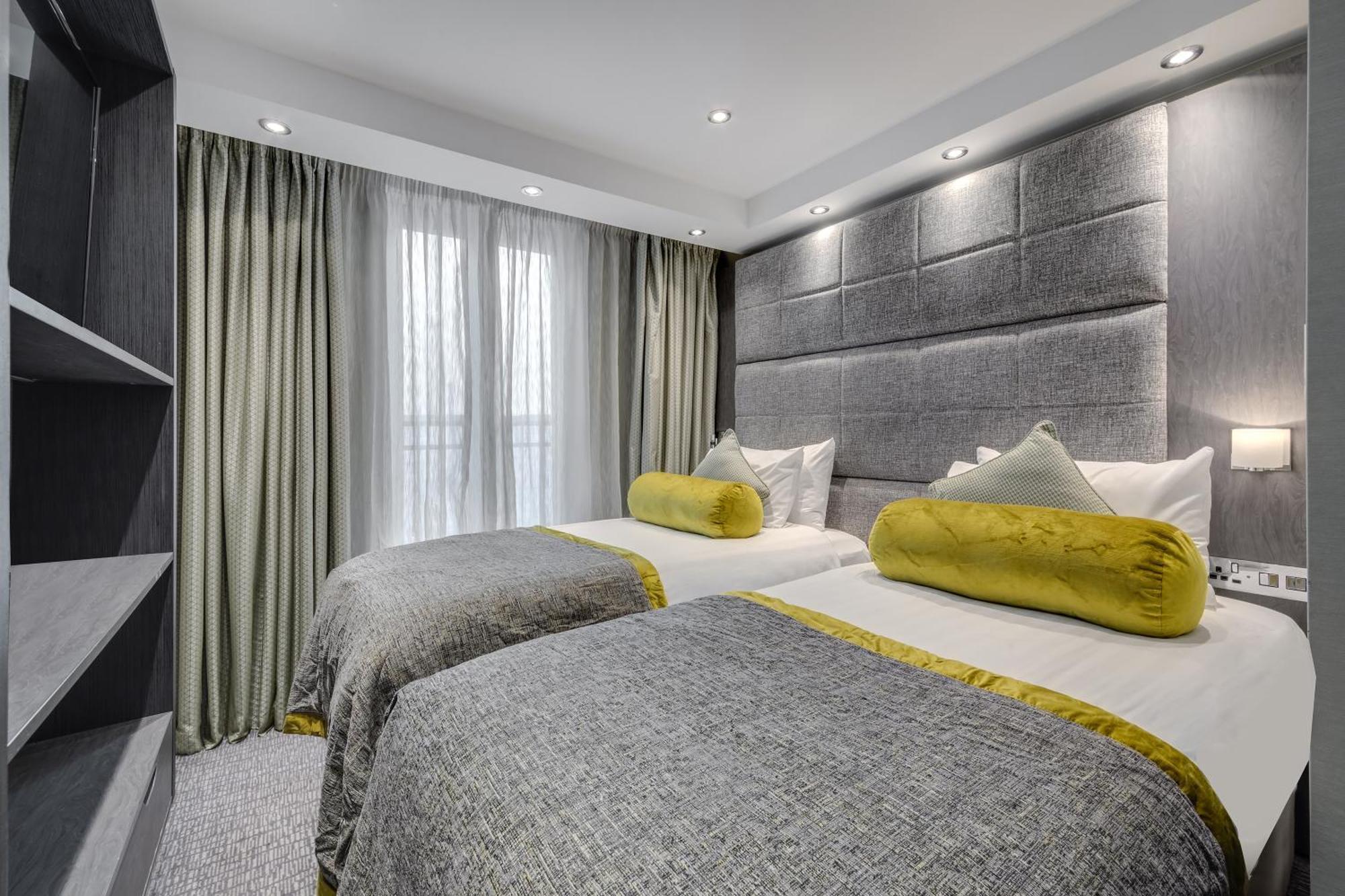 Superior Twin Room