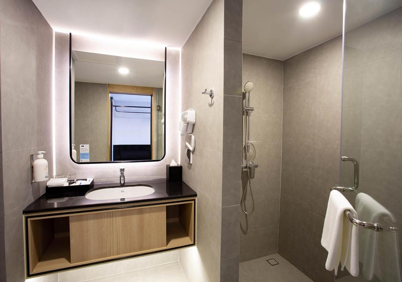 Standaard Kamer met Queensize Bed - Gratis Ontbijt