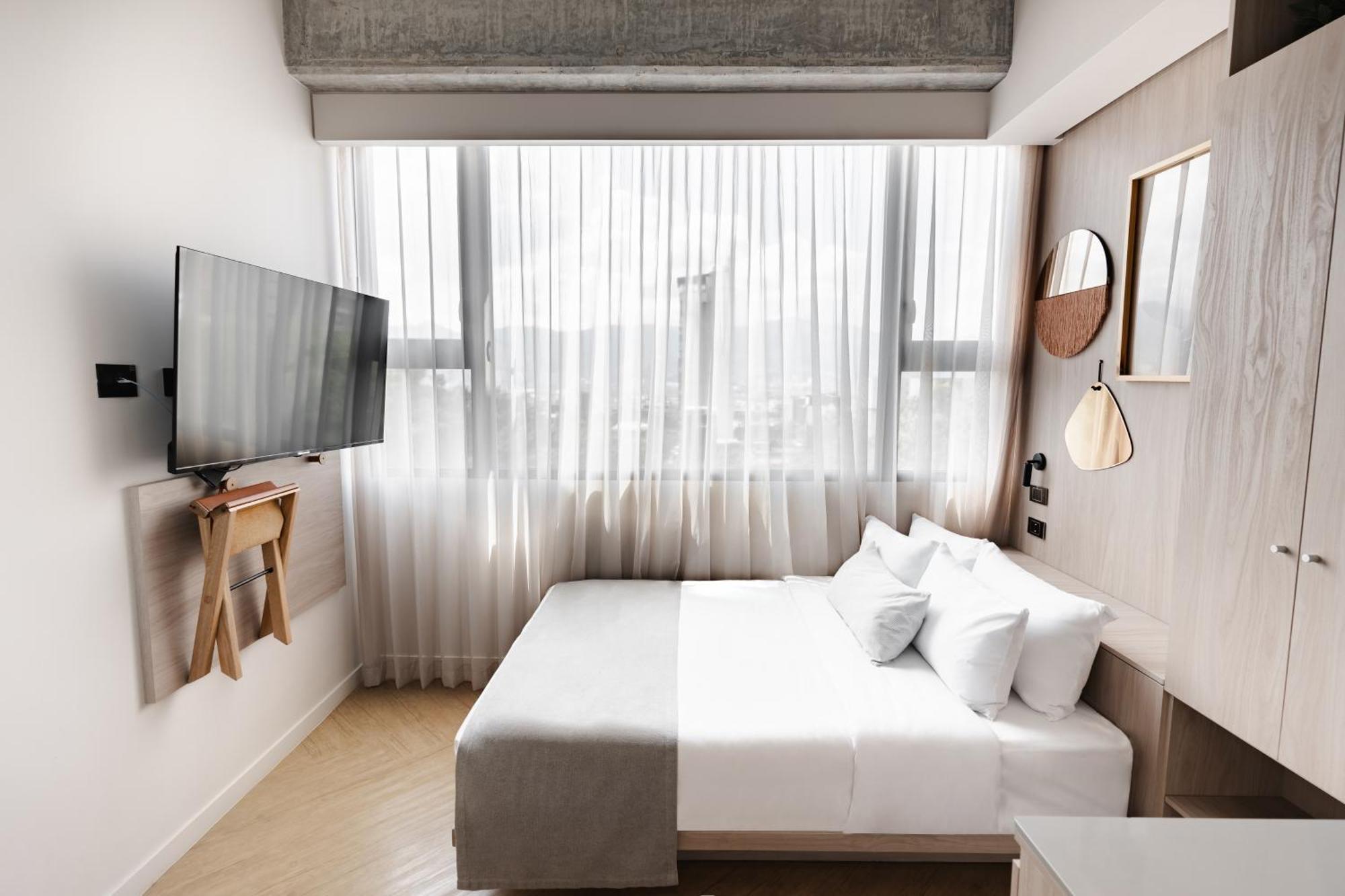Standard Double Room,1560038119:JPEG