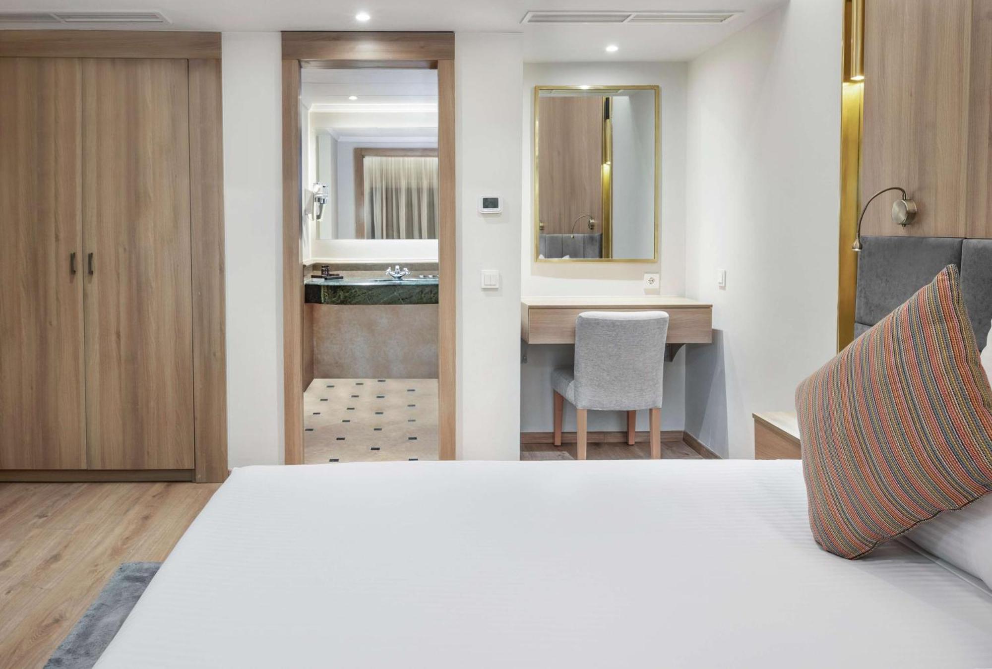 Family Suite,1526947657:JPEG