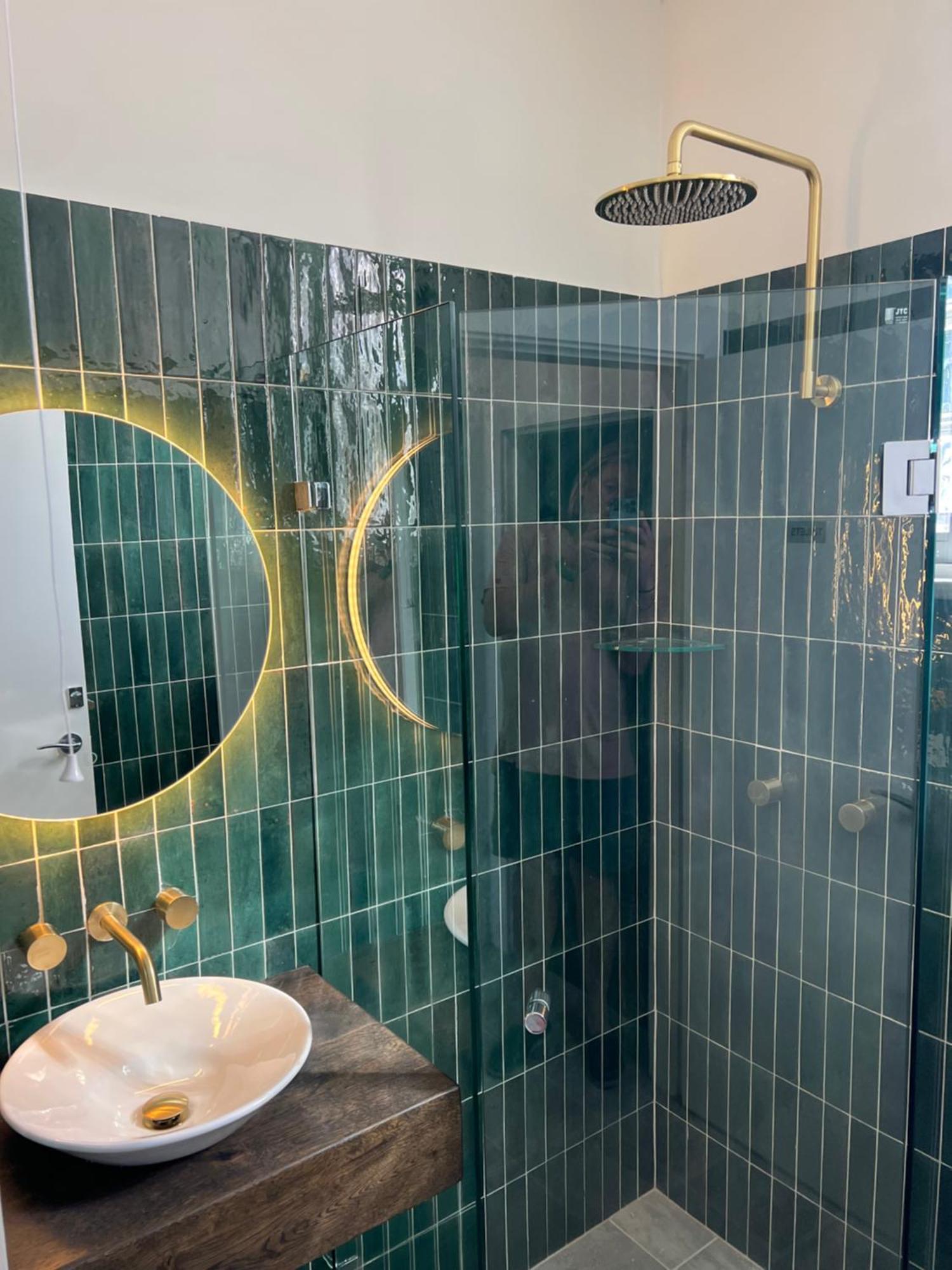 Double Room with Shared Bathroom,1537348447:JPEG