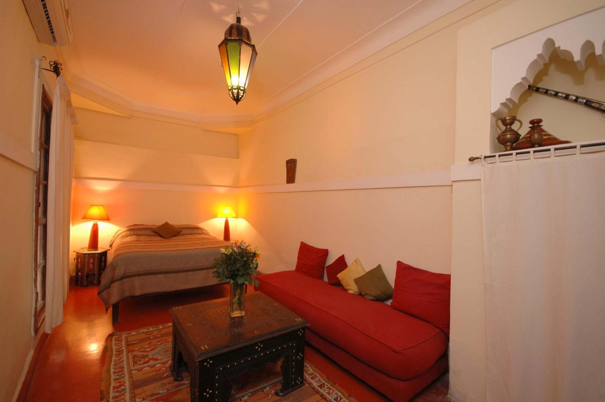 Califs Double Room,1532742115:JPEG