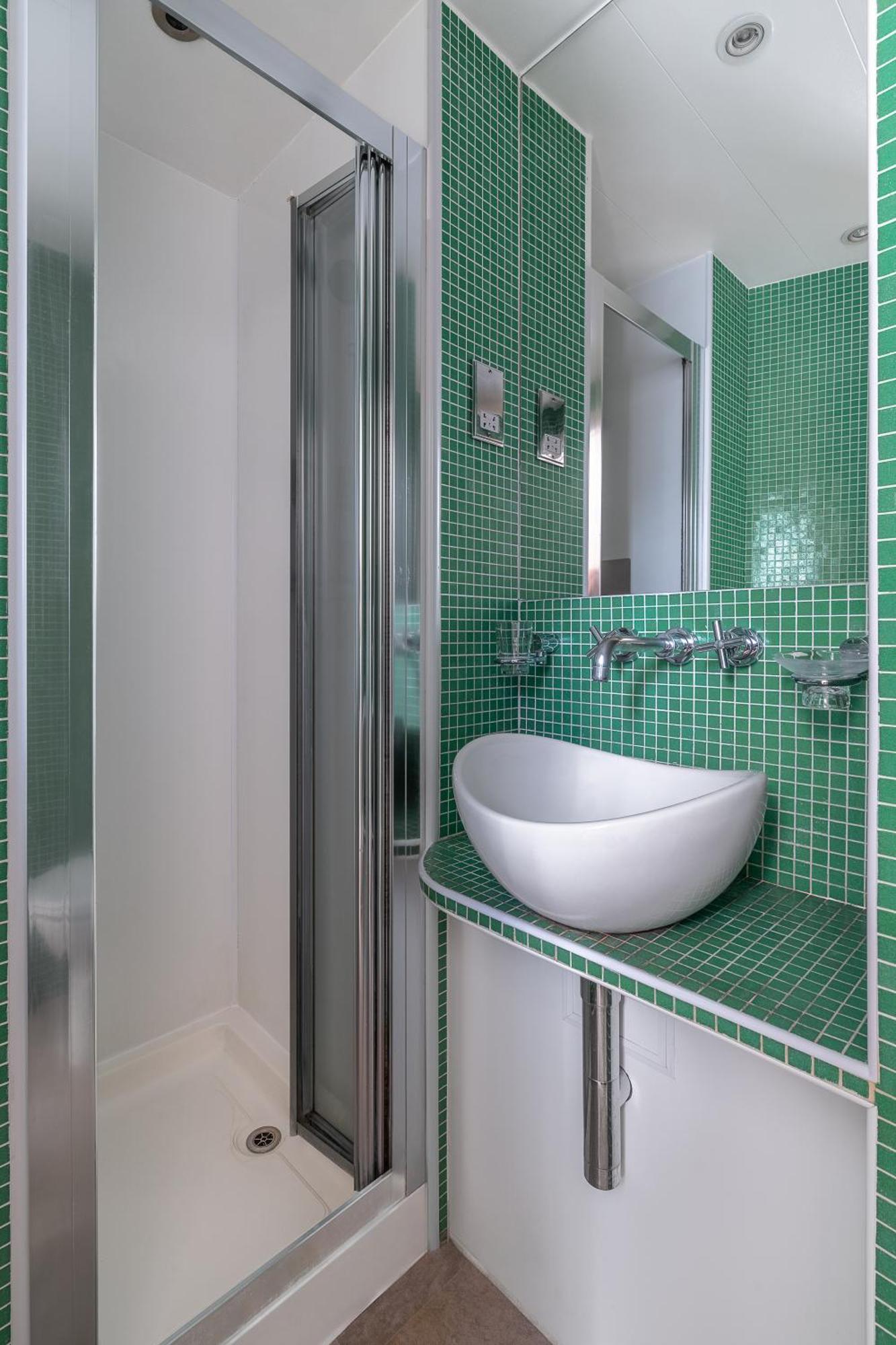 Standard Single Room with Shower