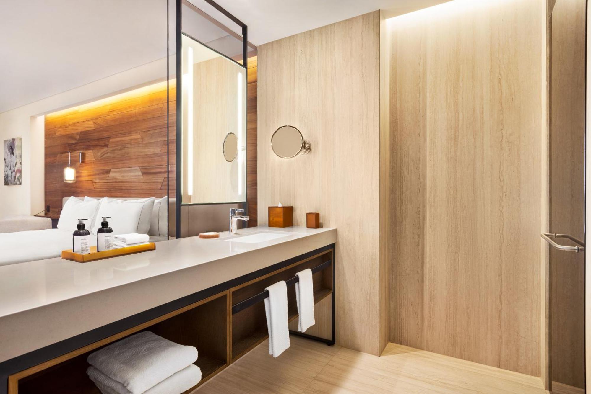 Quarto King com Vista do Mar - Andar Alto