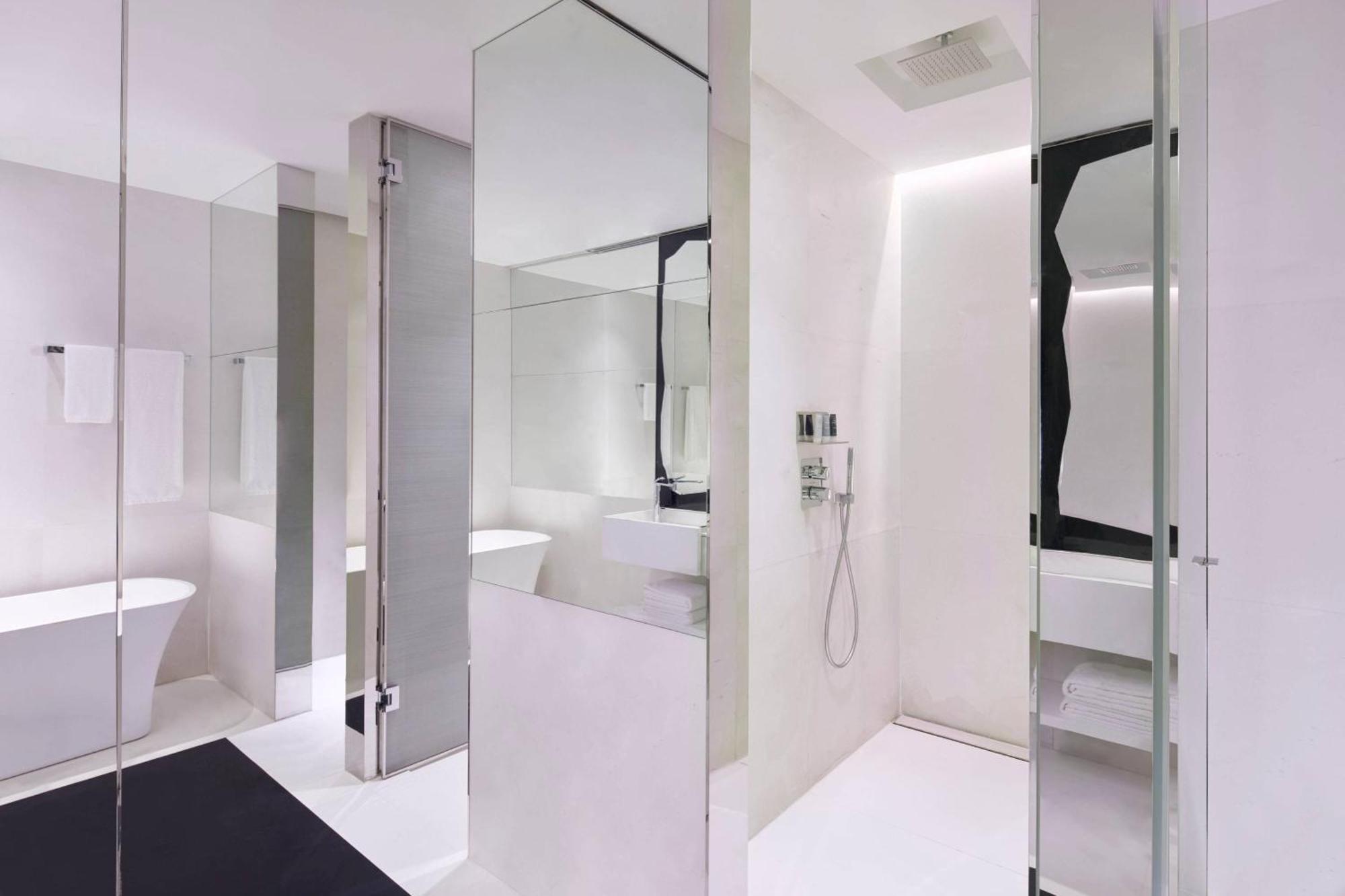 Deluxe, Guest Room, 1 King