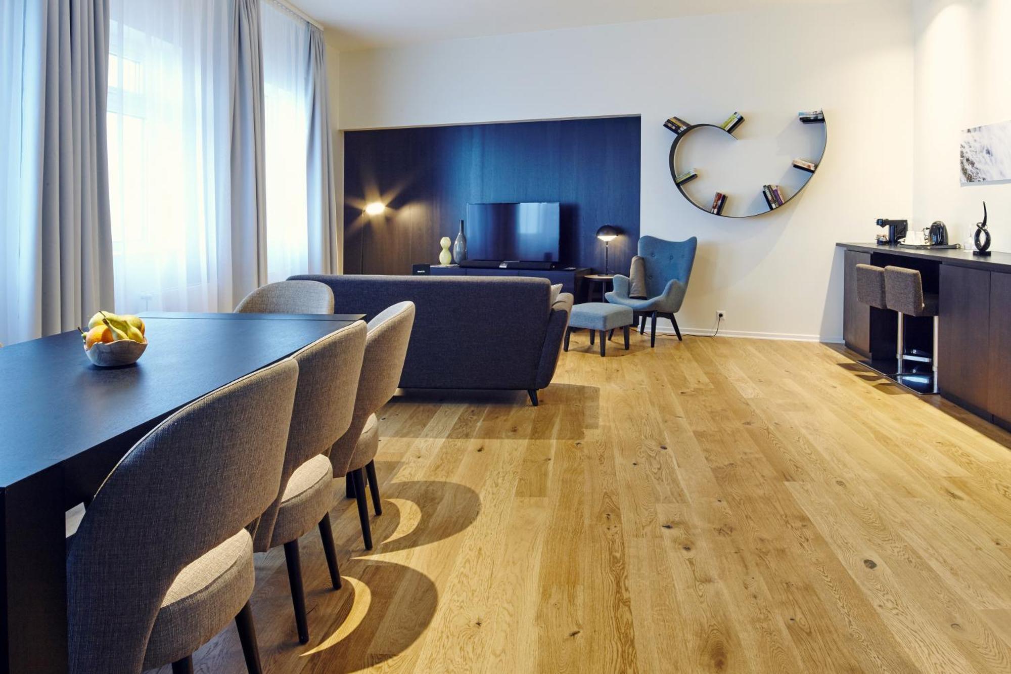 Executive Suite