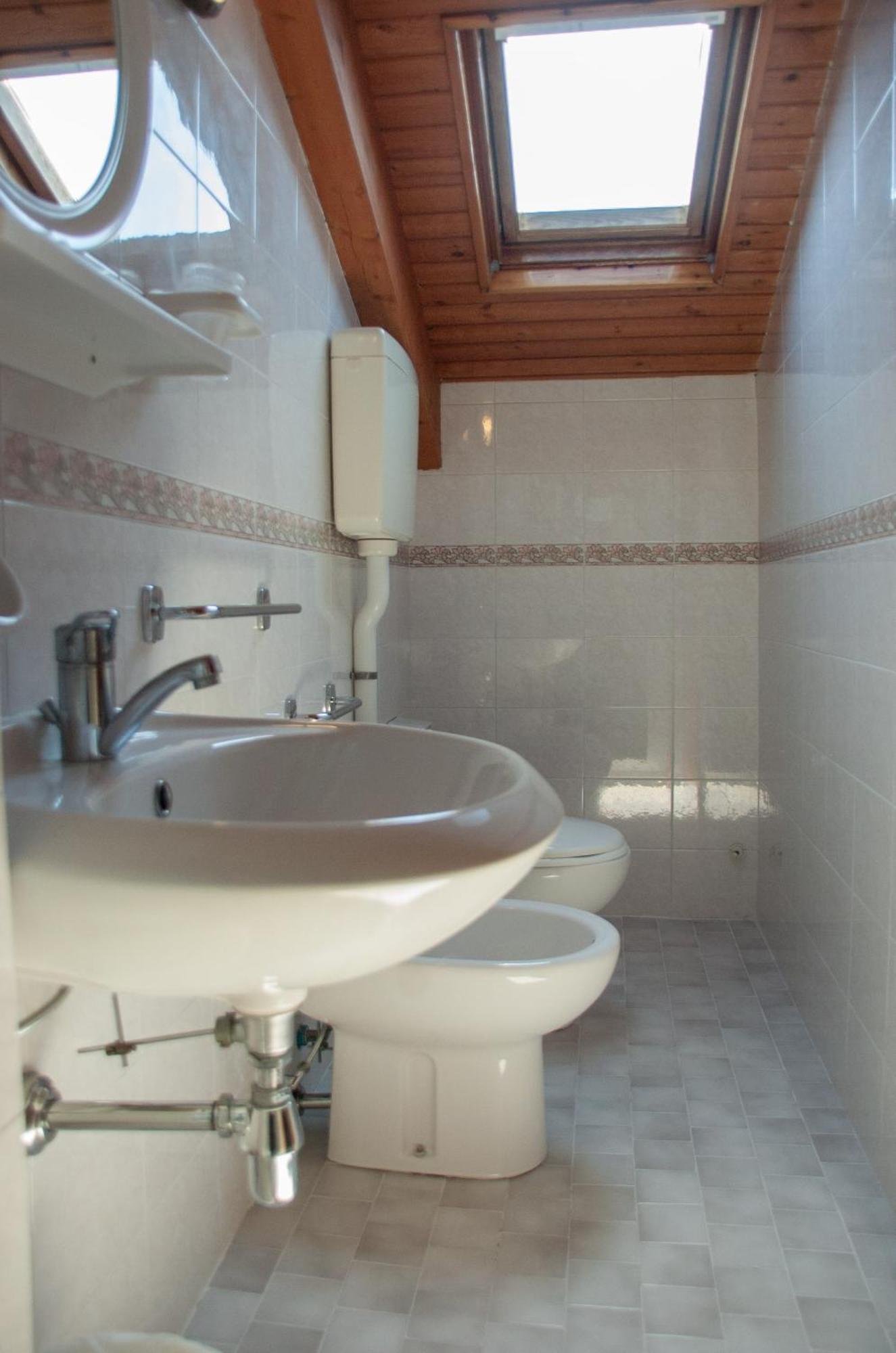 Standard Double Room,1538833867:JPEG
