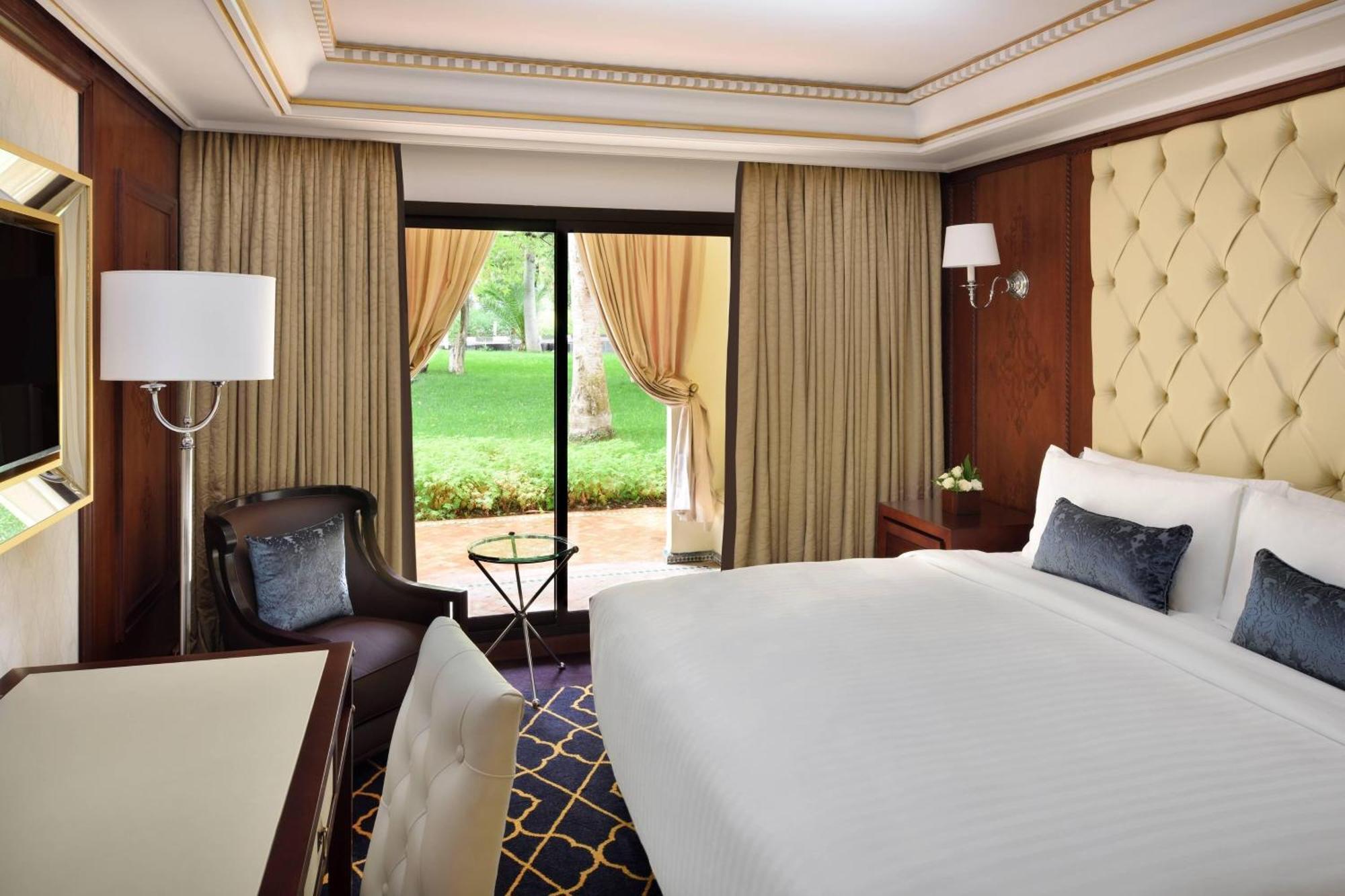Family Suite Garden View 1 Bedroom Bi-level Suite Balcony,1542388654:JPEG