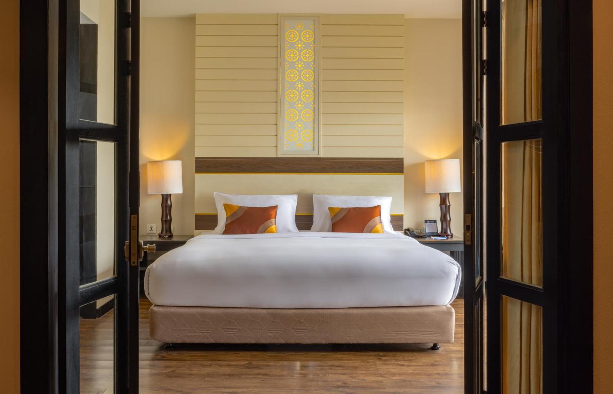 Deluxe Suite,1548396625:JPEG