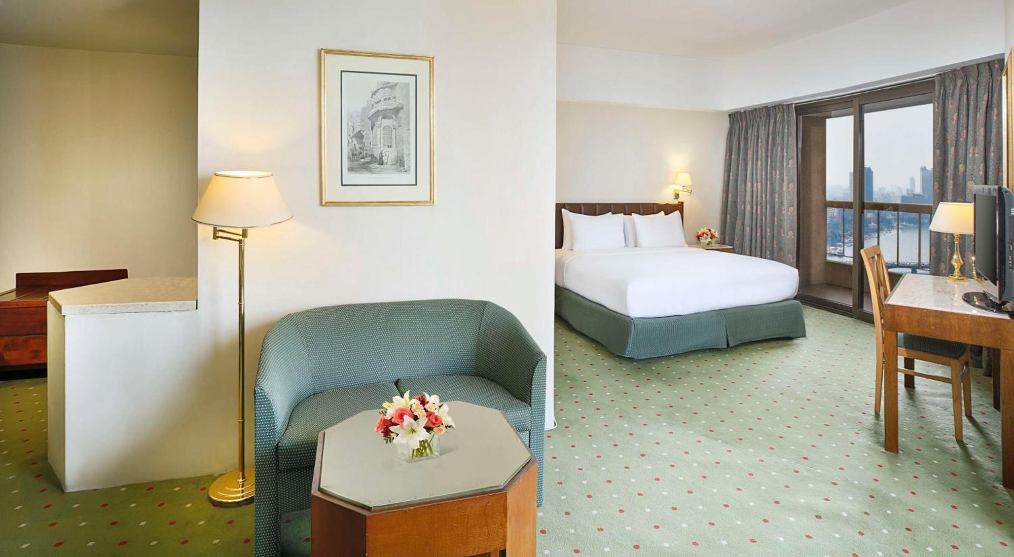 Kamer met Kingsize Bed en Uitzicht op de Nijl