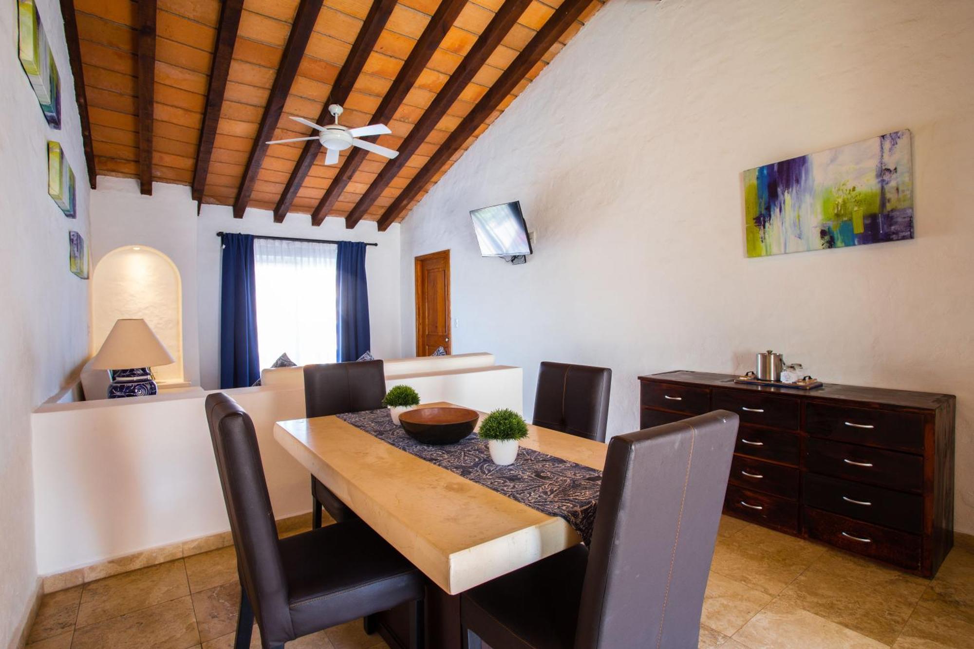 One-Bedroom Apartment,1548794320:JPEG