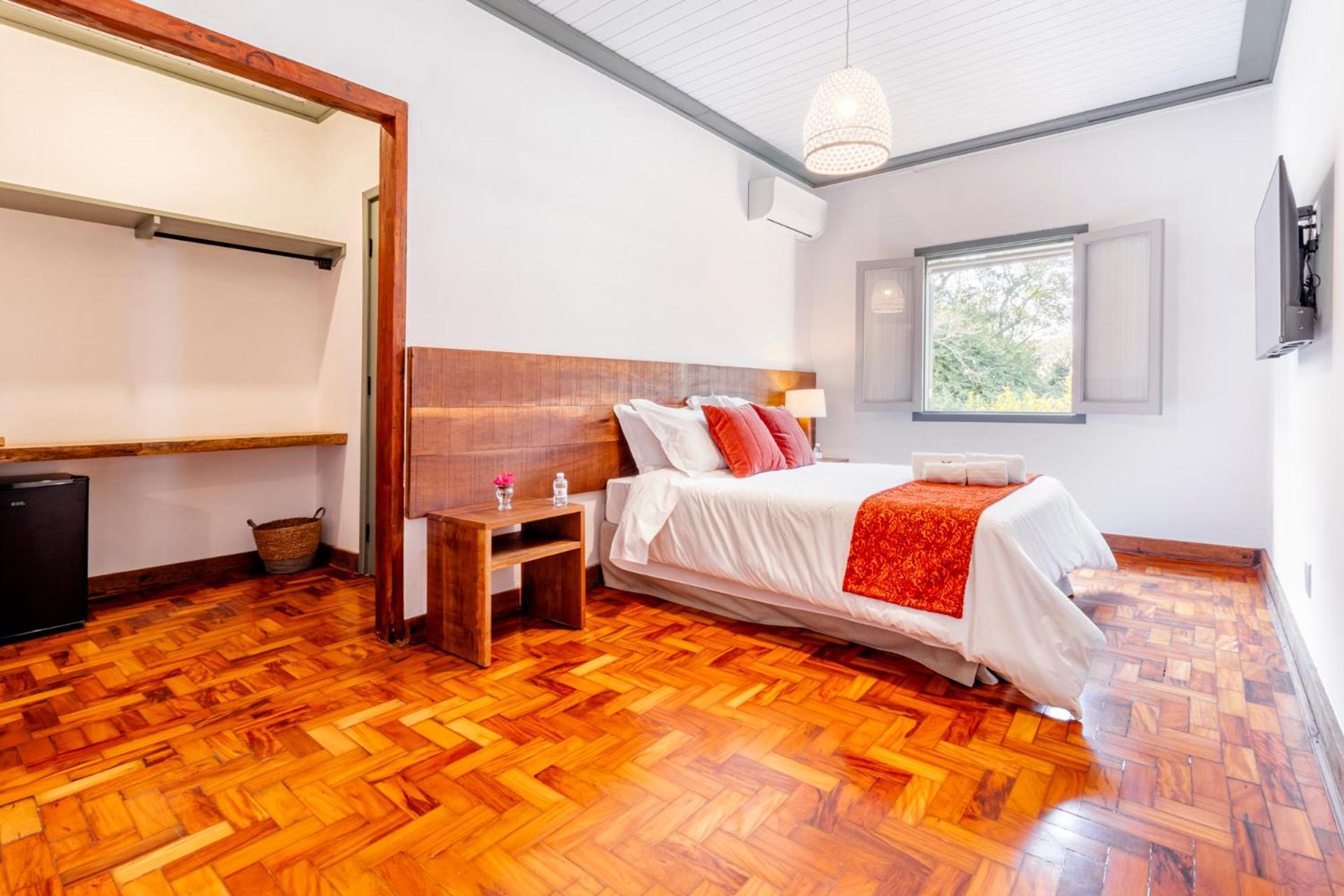 Quarto com Cama Queen-size - Acessível para Hóspedes com Mobilidade Reduzida