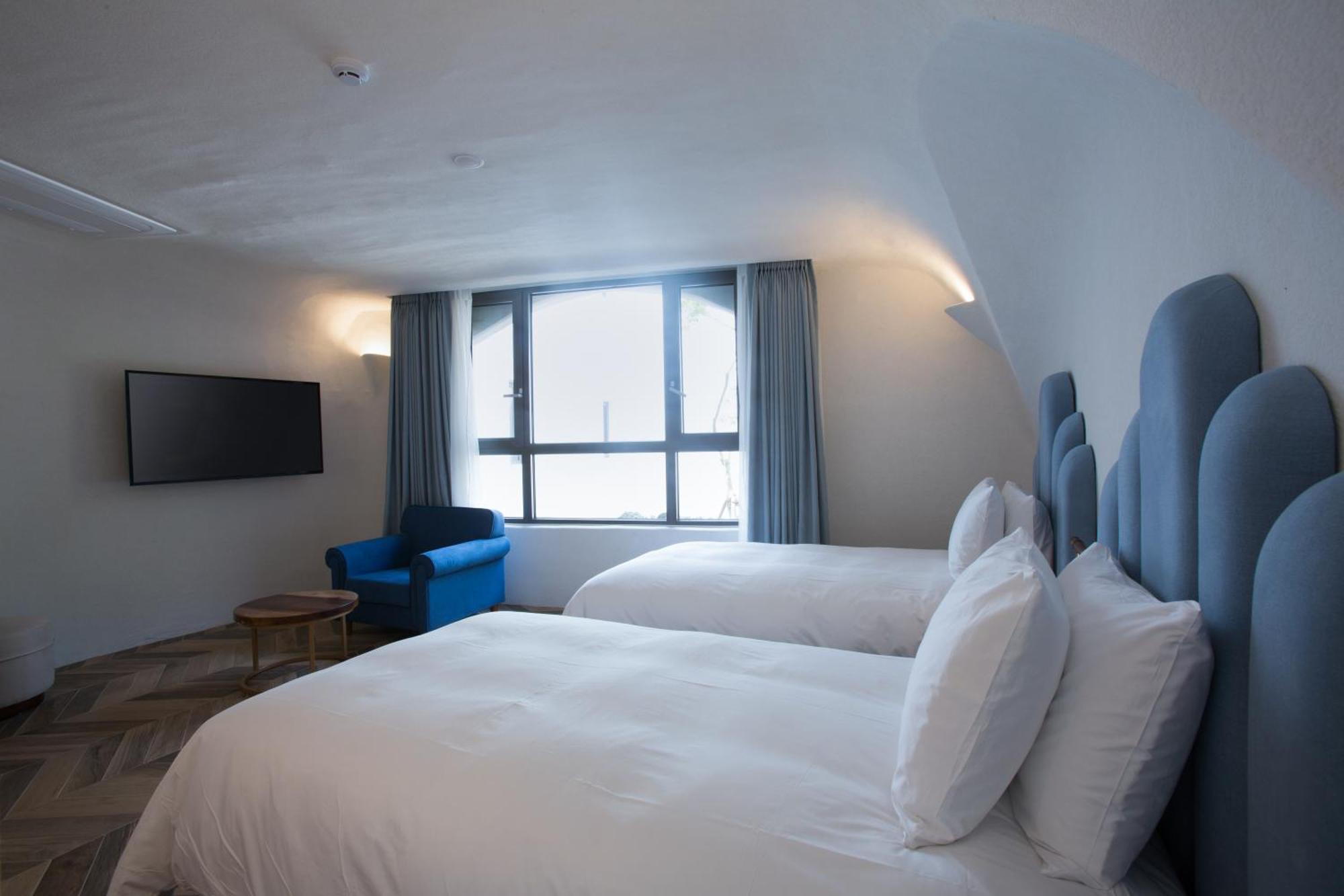 Superior Twin Room,1549715719:JPEG
