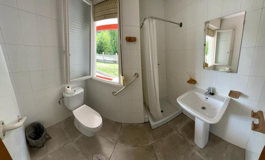 Habitación Doble con baño privado - 2 camas