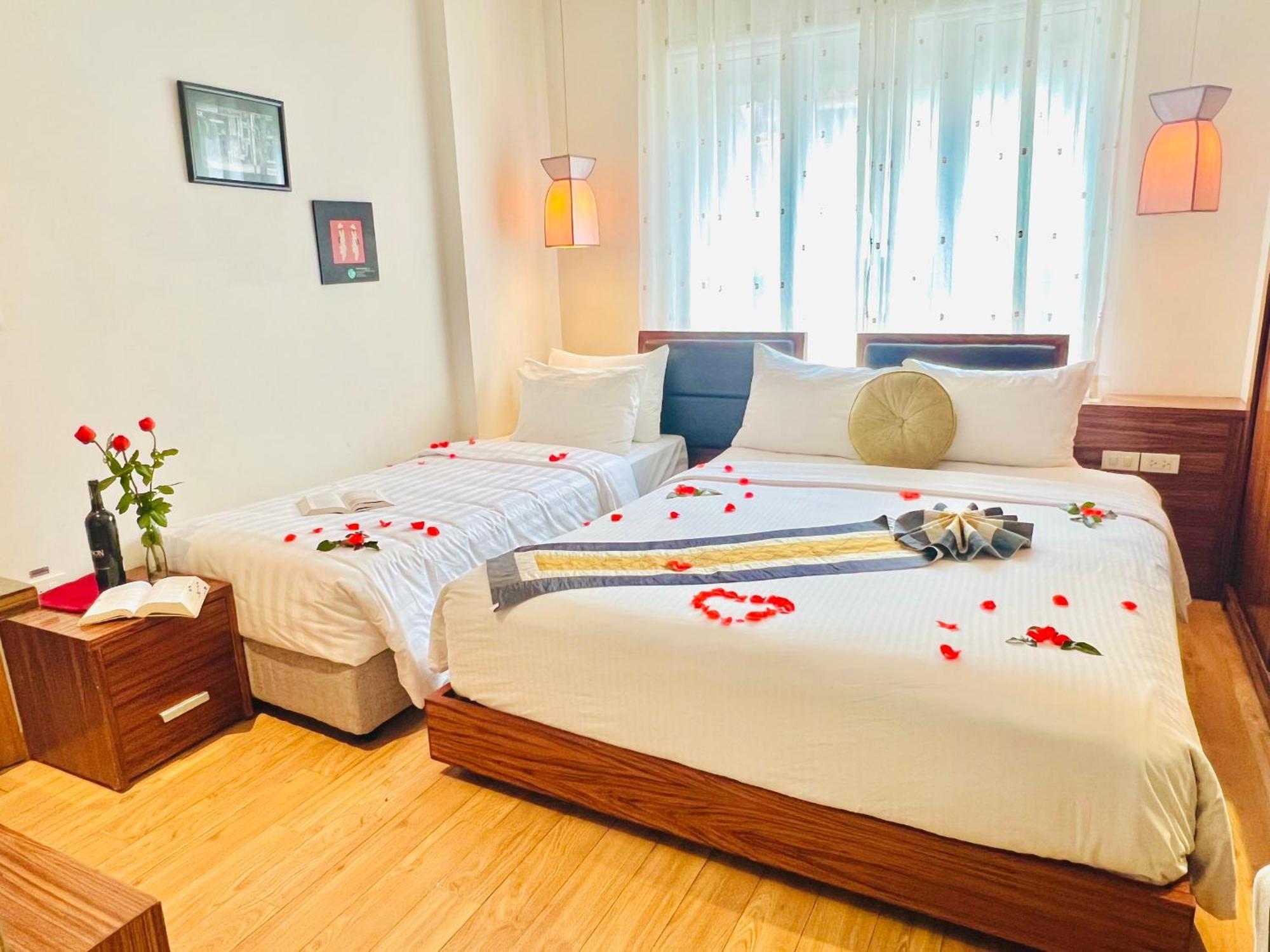 Deluxe Triple Room
