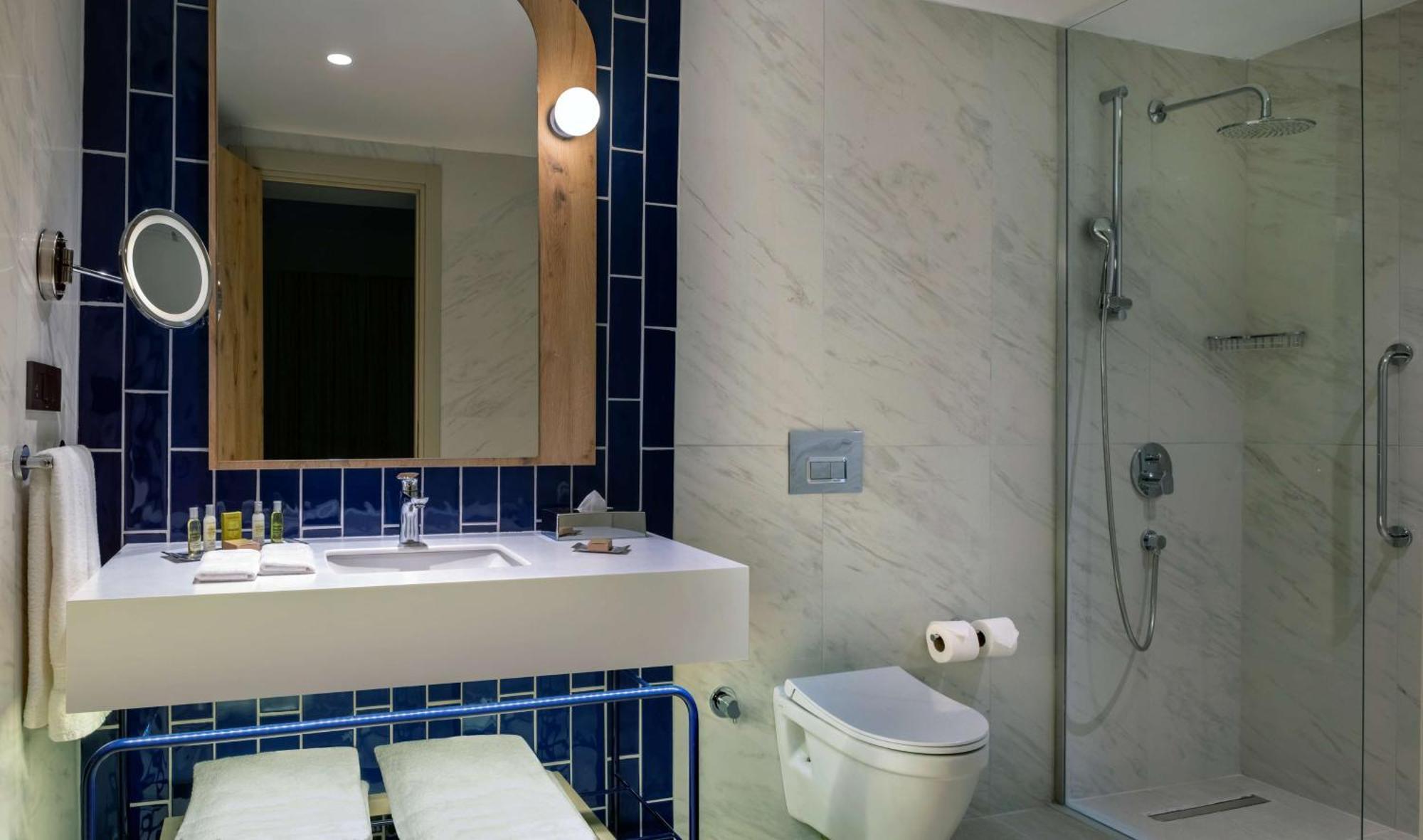 Deluxe Kamer met Kingsize Bed en Uitzicht op de Zee