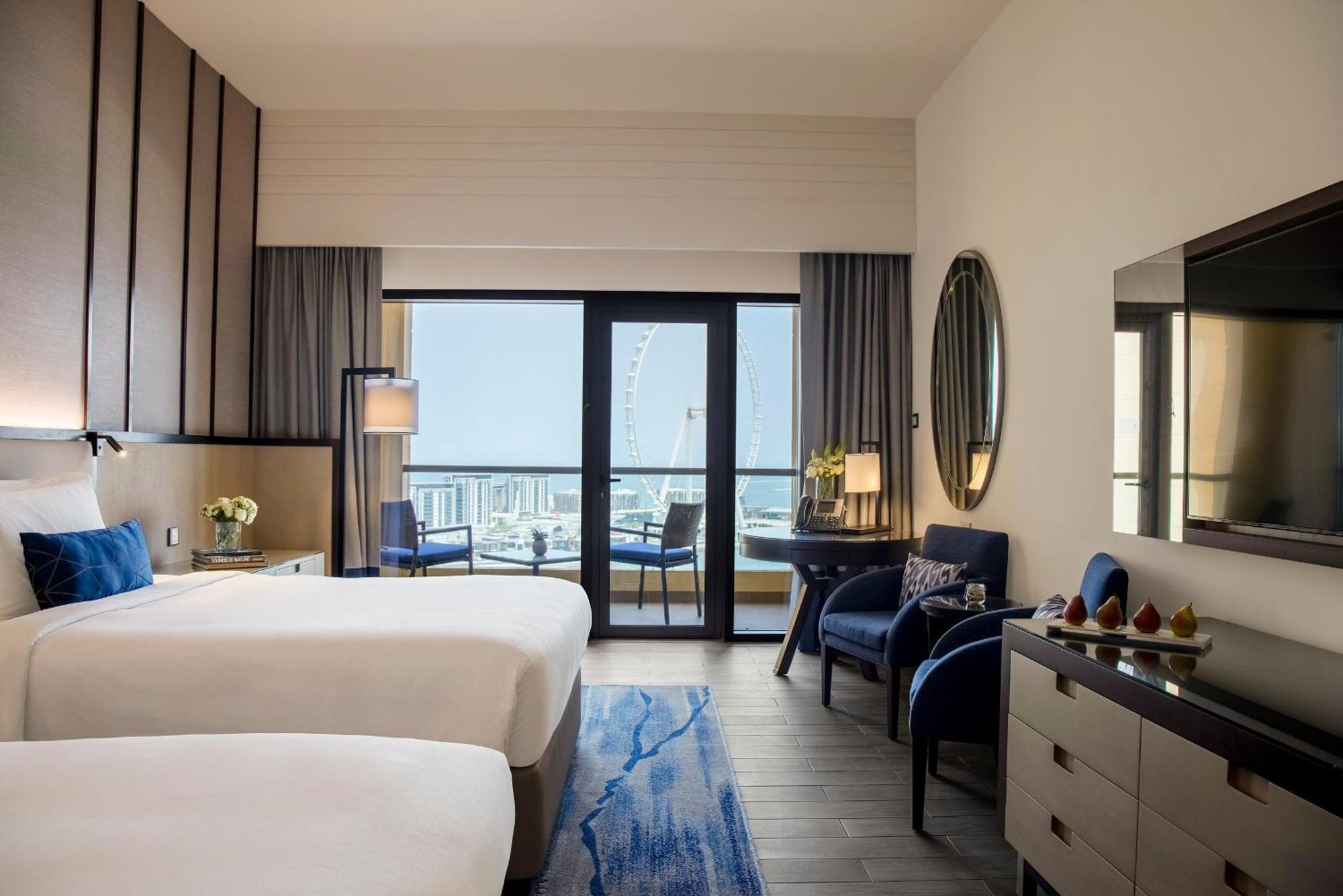 Sea Front View Room Balcony Twin Bed