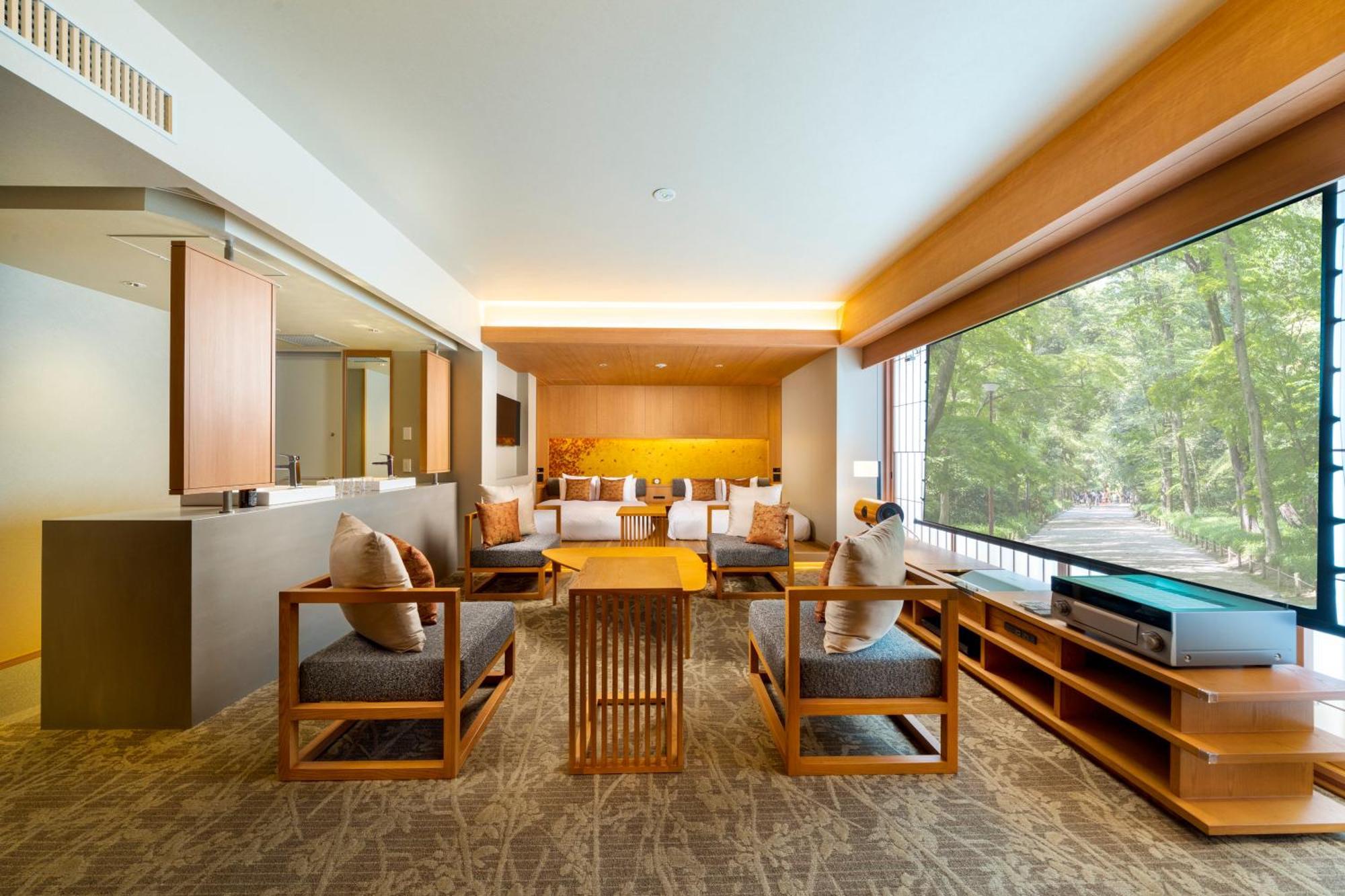 Signature Theatre Suite Room,1558936045:JPEG