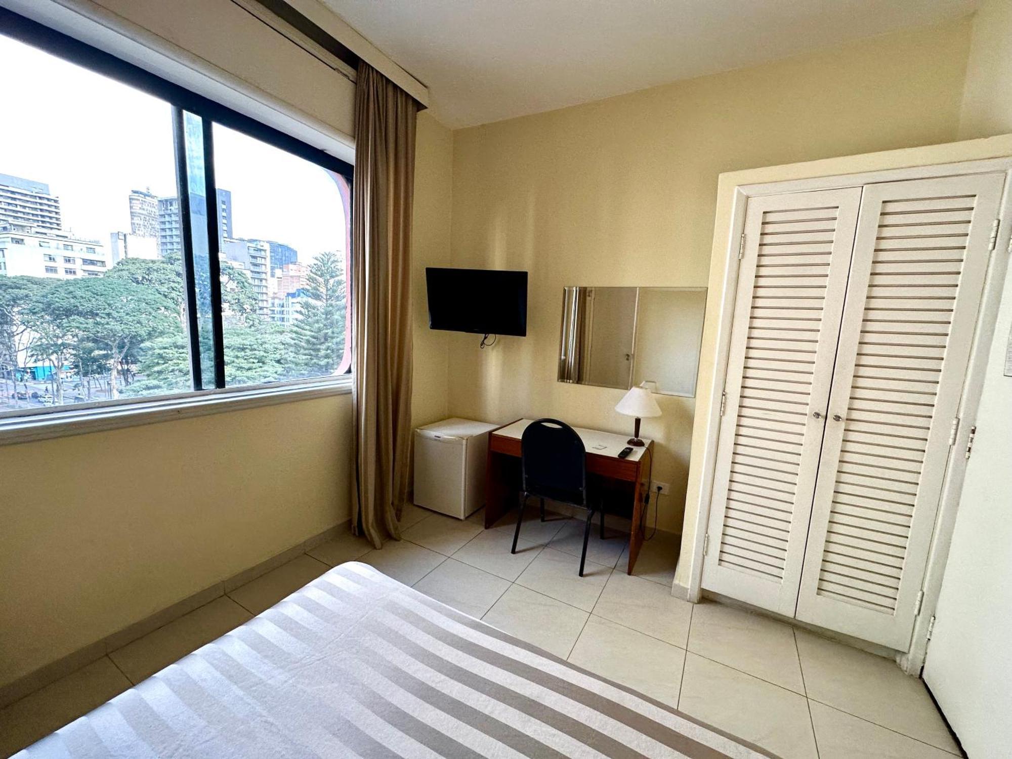 Quarto Individual com Banheiro Privativo