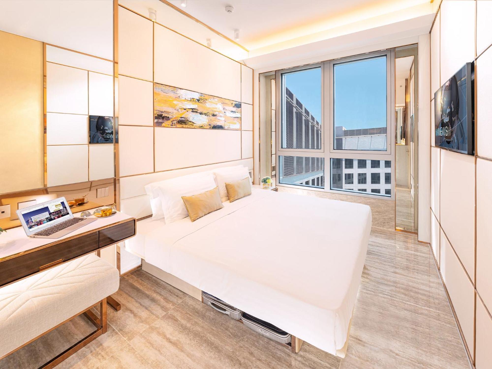 Garden View Room