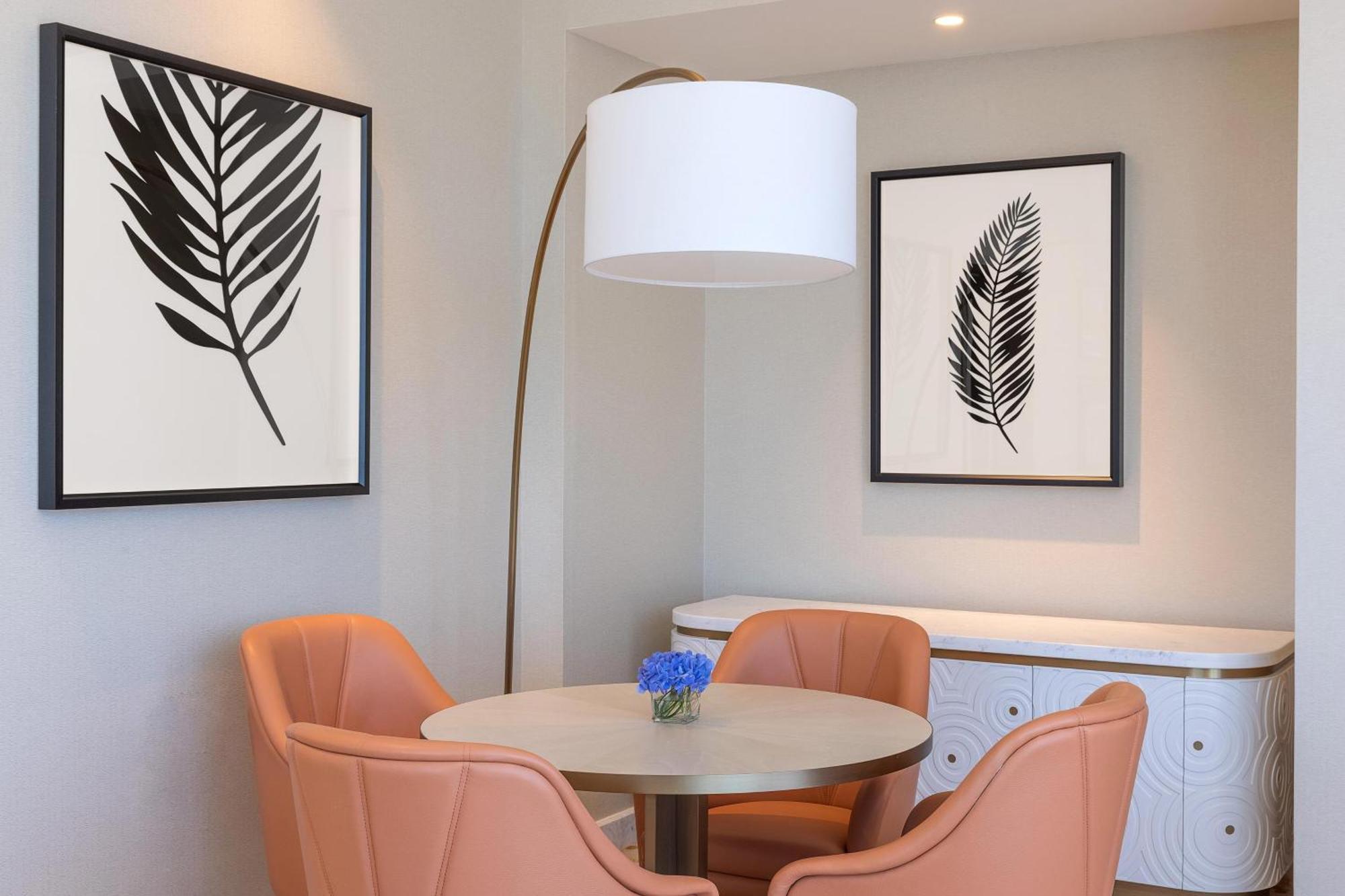 Metropolitan Suite Sea View KYMA beach access Signature St Regis Butler Service