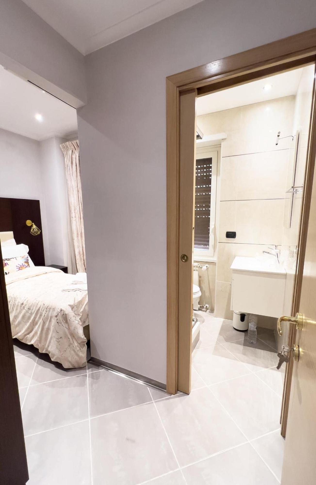 Single Room,1564090627:JPEG