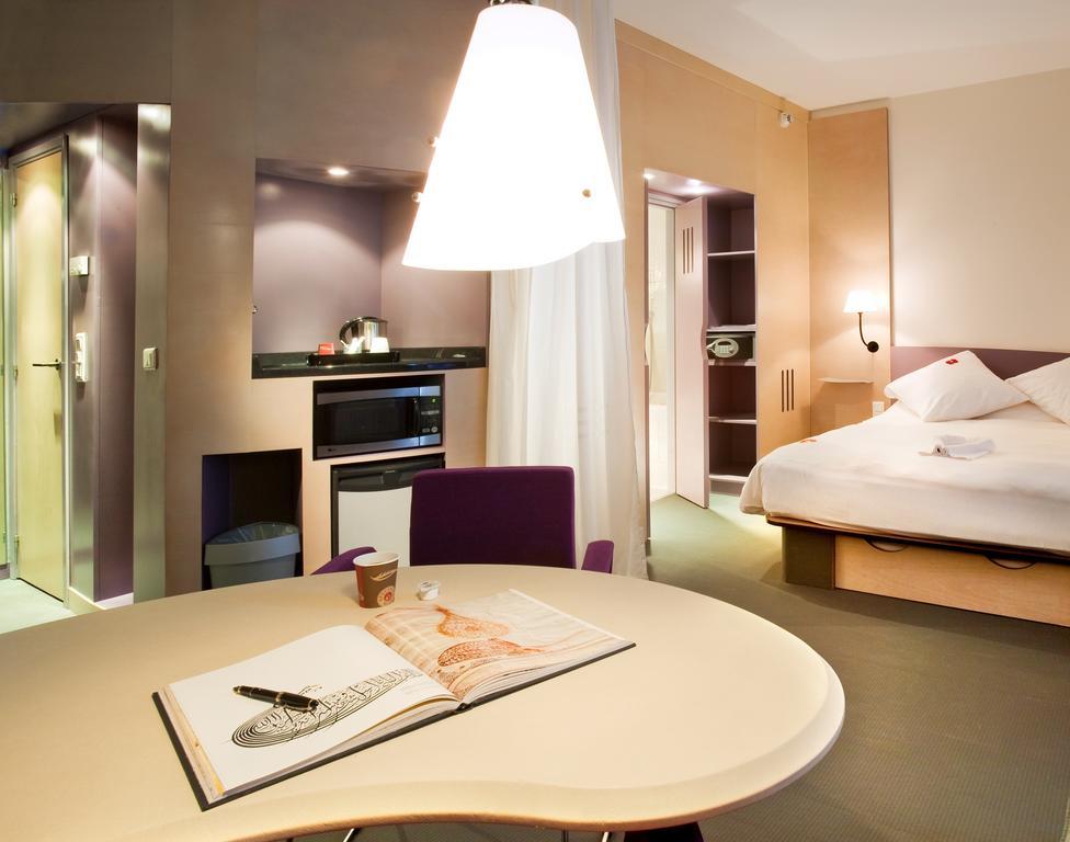 Superior Double Room with Sofa and City View,266764461:JPEG