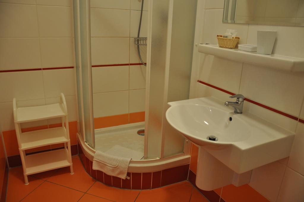 Suite 1 dormitorio con cama supletoria