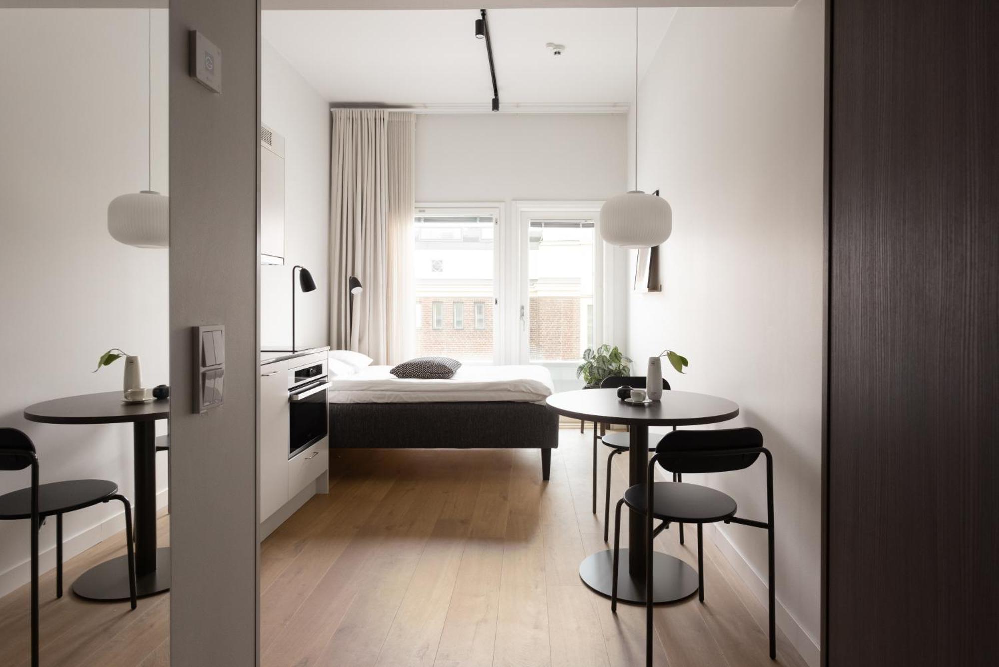Compact-studio a rooftop terrace,1594104371:JPEG