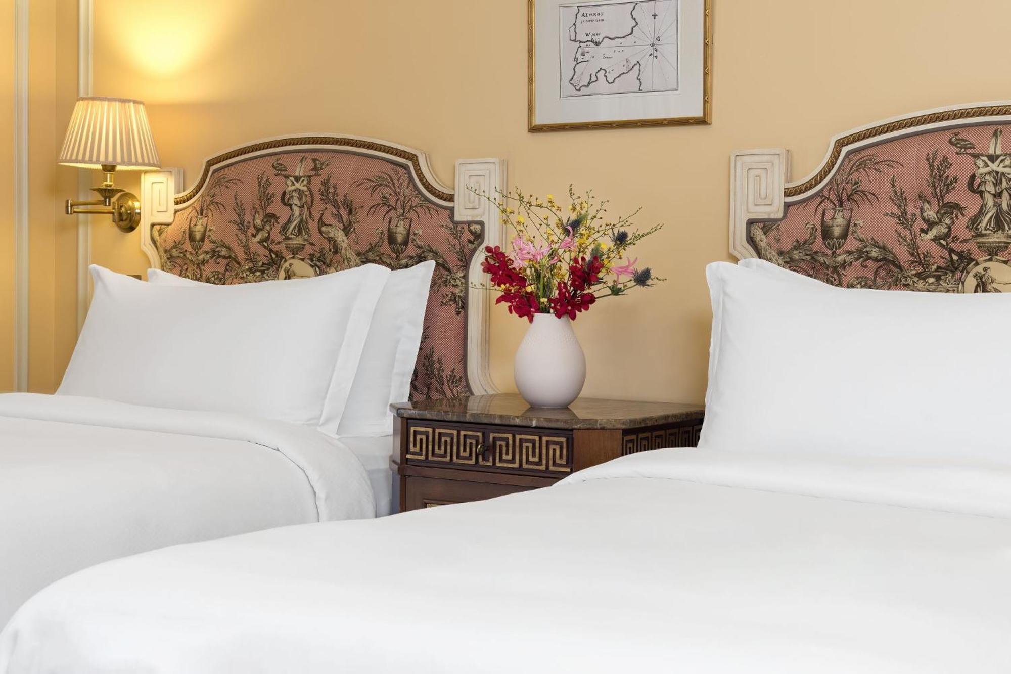 Quarto Deluxe com 2 Camas Individuais e Vista Cidade