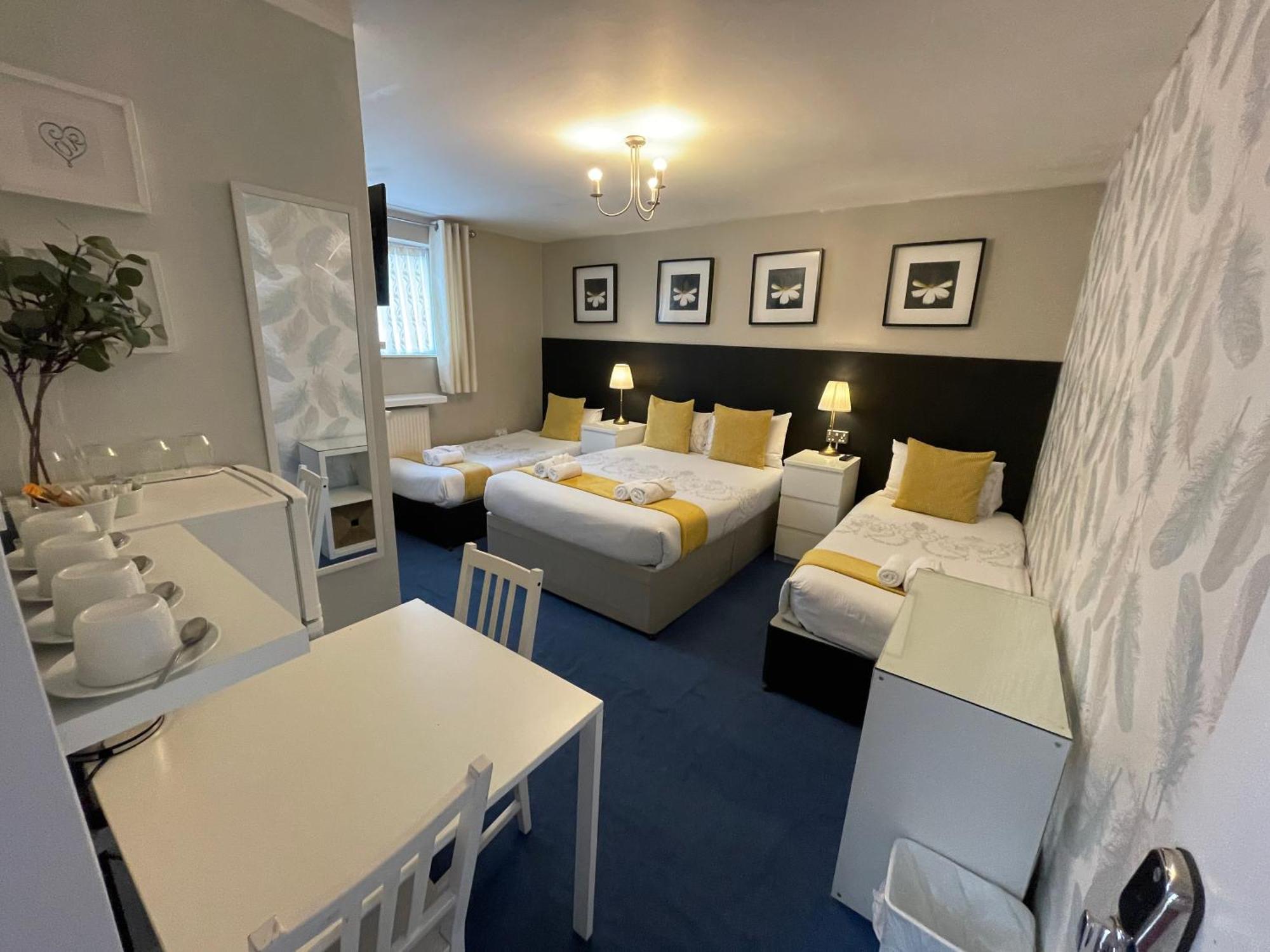 Family Room with Private Bathroom,1743303231:JPEG