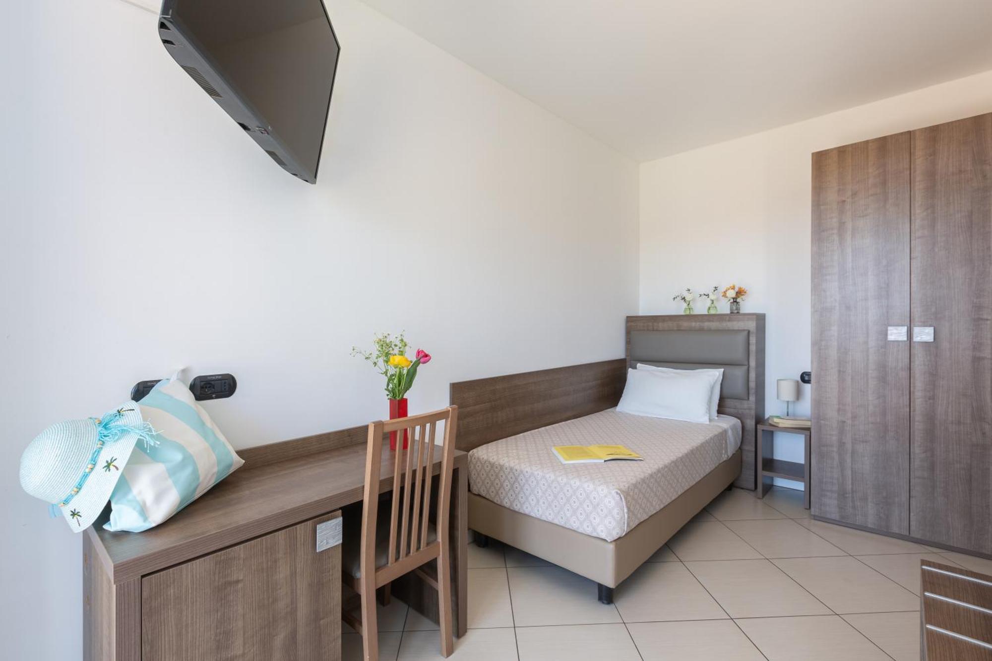 Standard Single Room,1592071137:JPEG